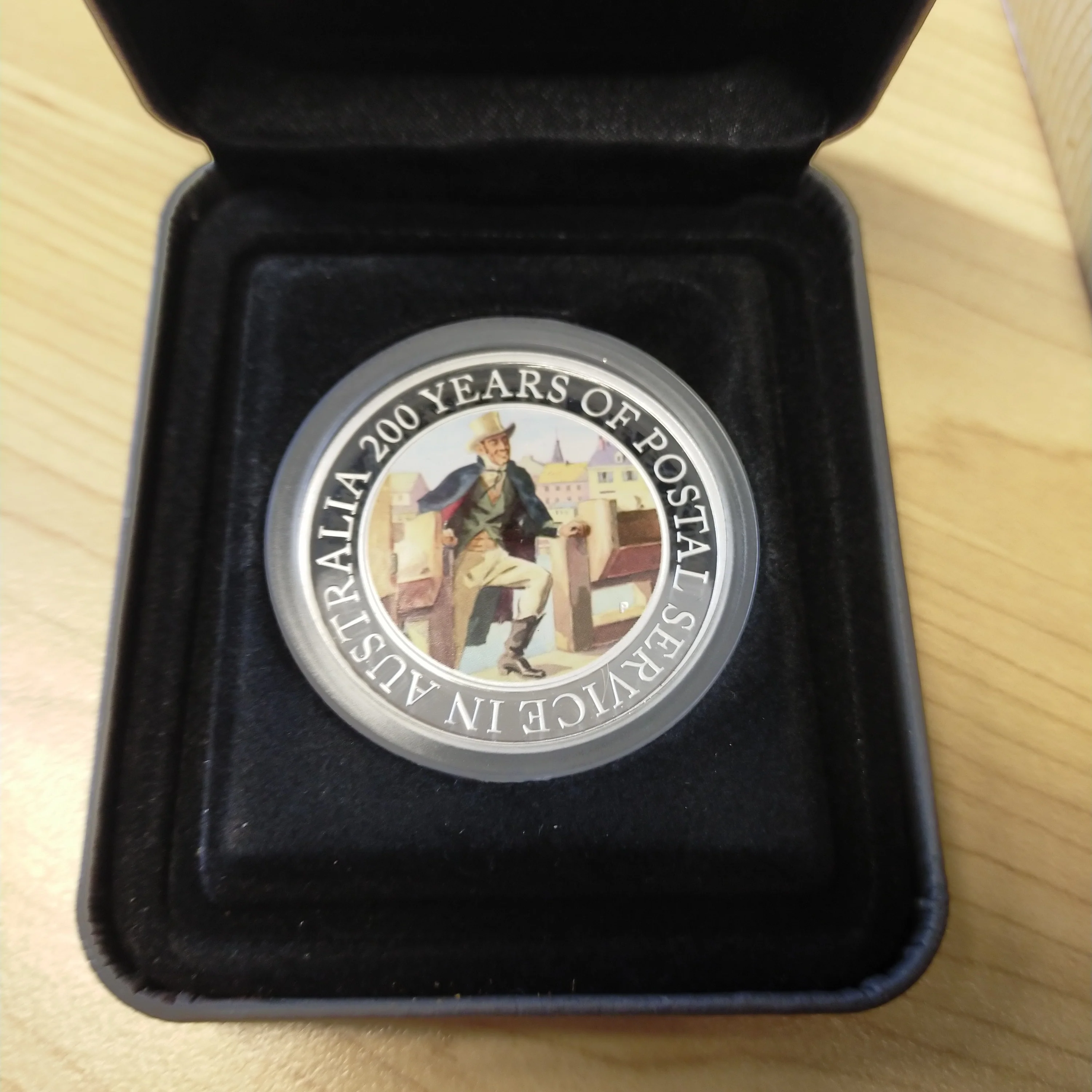 Australia 2009 Perth Mint 200 Years of Postal Service In Australia 1oz $1 Silver Proof Coin - Image 2