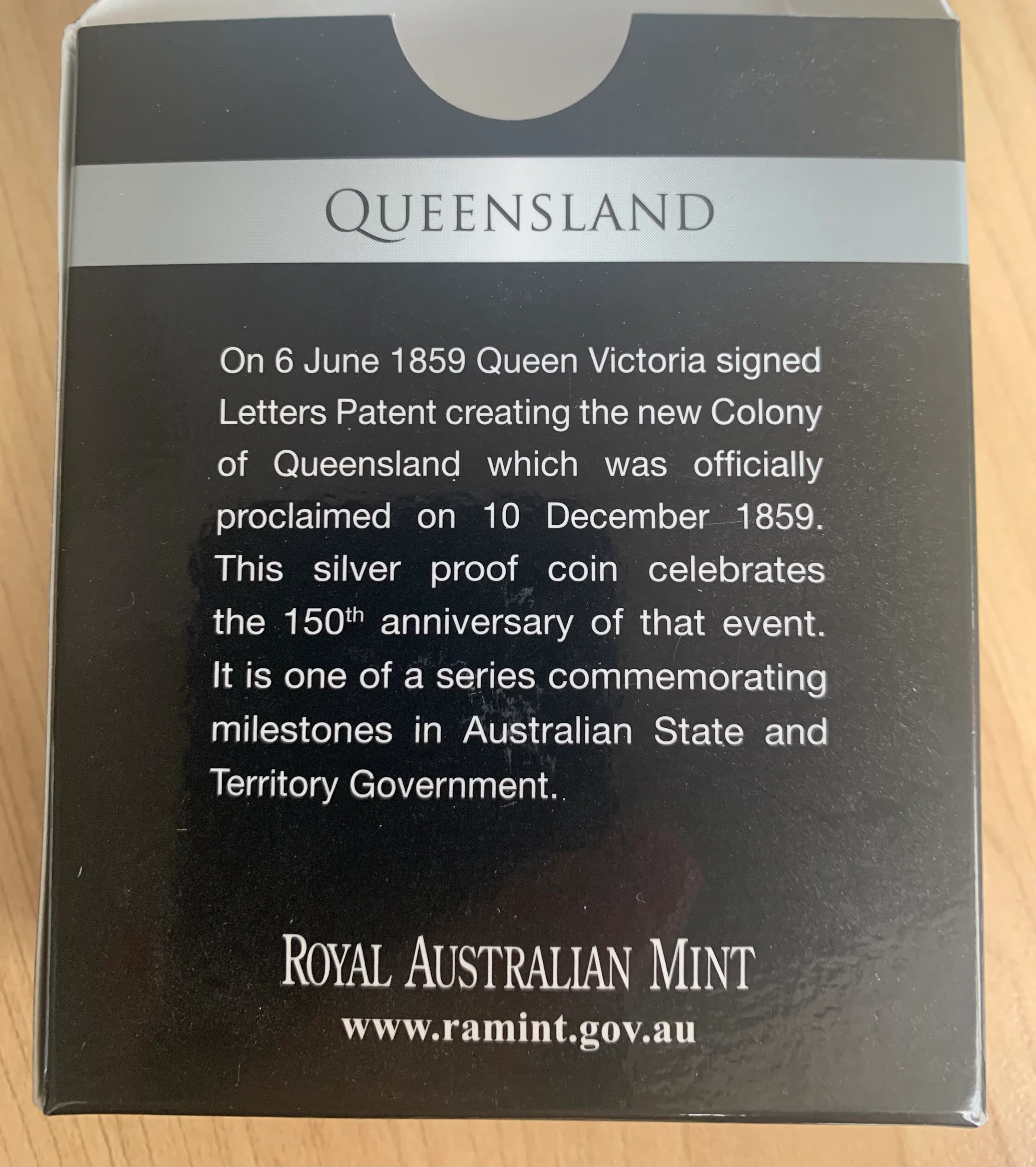 Australia 2009 Royal Australian Mint $5 150 Years of State Government Queensland Silver Proof Coin - Image 3