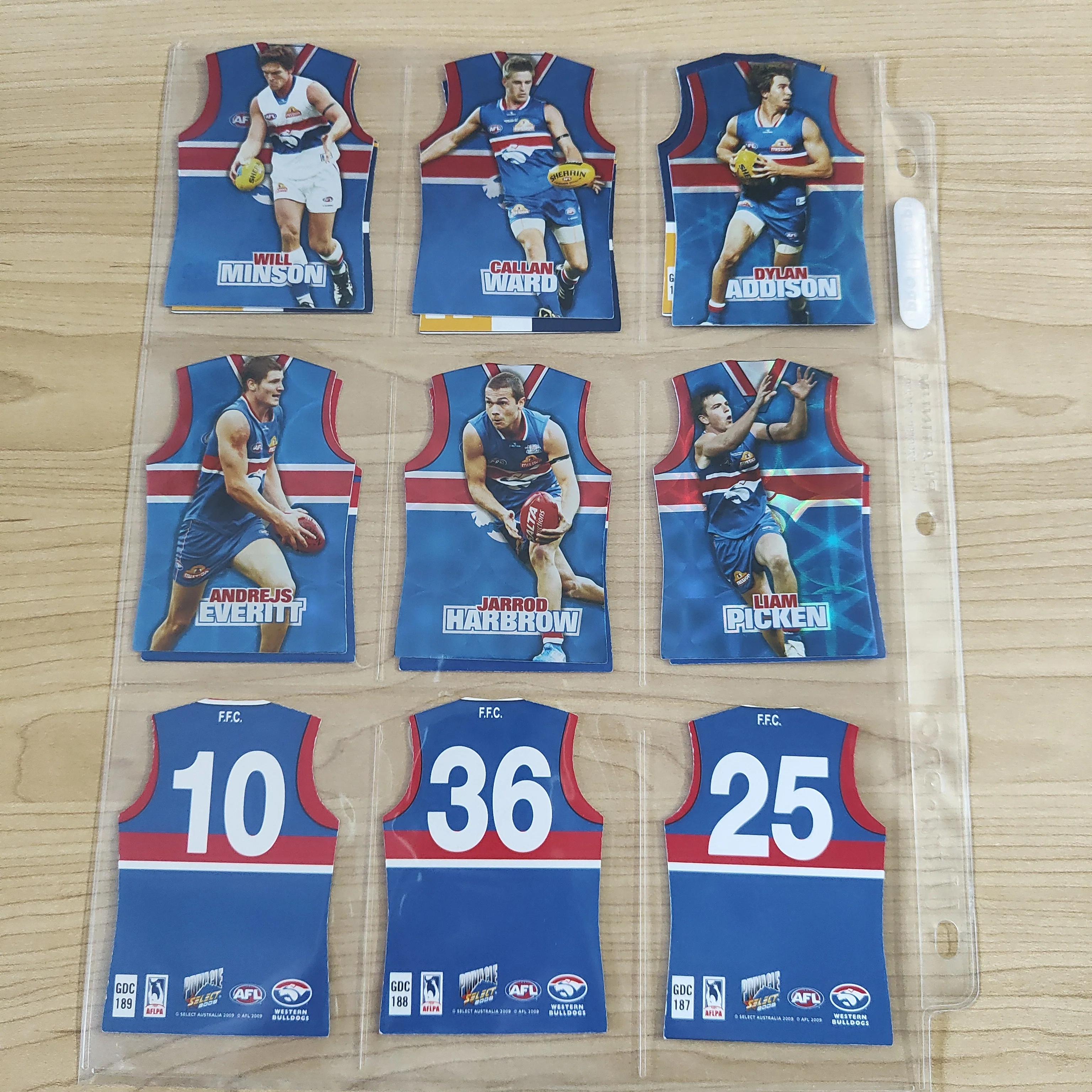 2009 Select Pinnacle Die Cut Complete Set of 195 Football Cards - Image 5