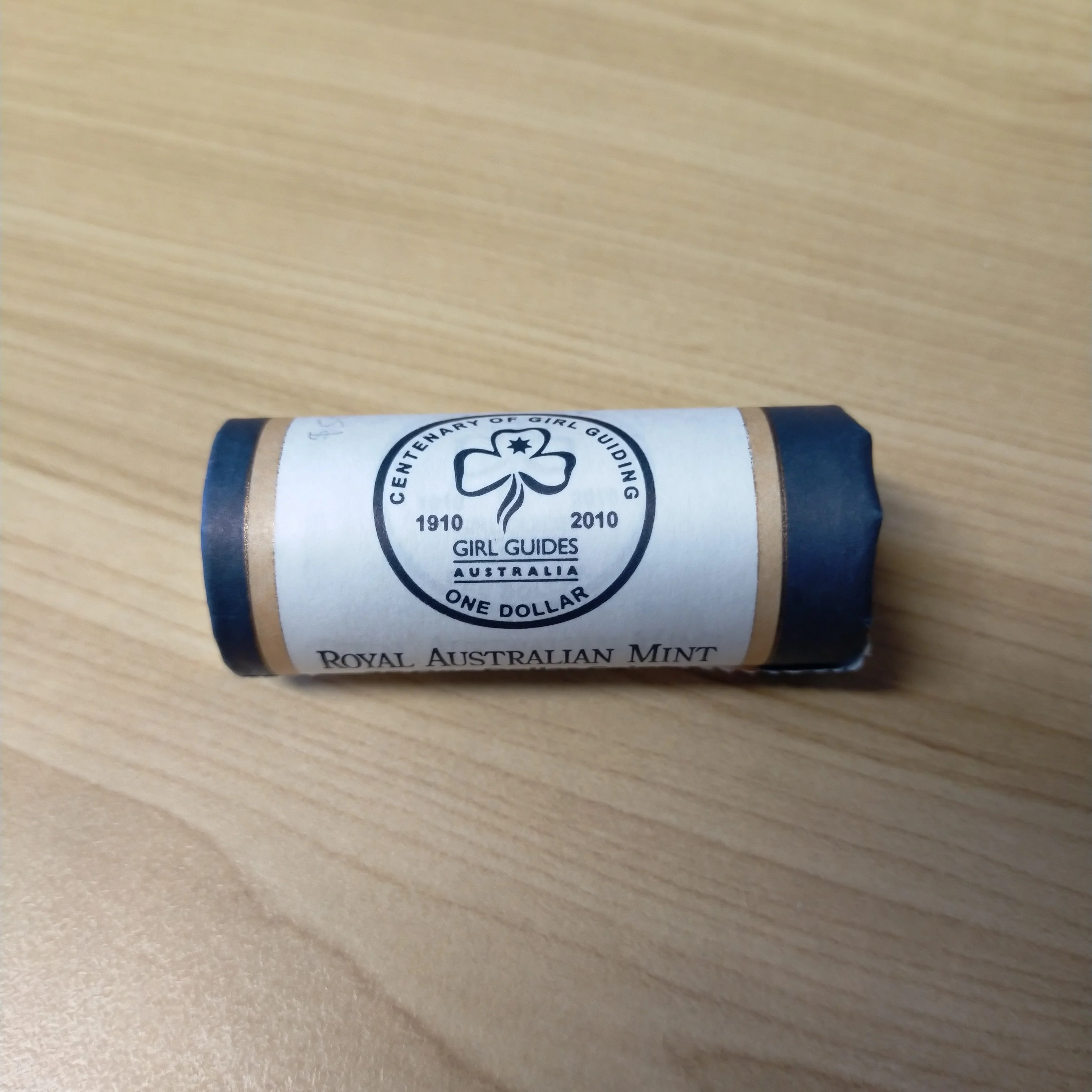 Australia 2010 Royal Australian Mint $1 Centenary of Girl Guides Uncirculated Coin RAM Mint Roll - Image 2