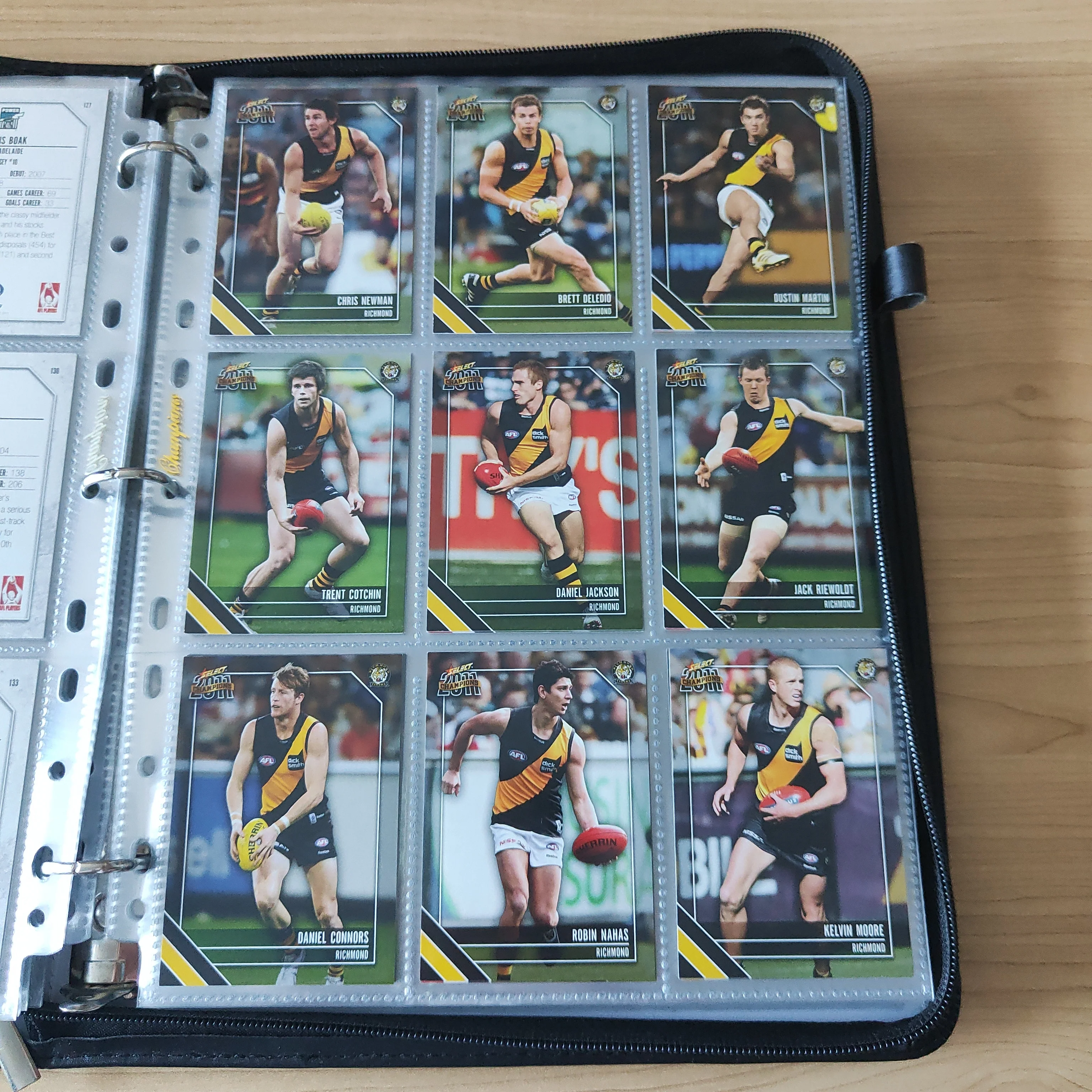 2011 AFL Select Champions Base and Fab Four Set in Album - Image 6