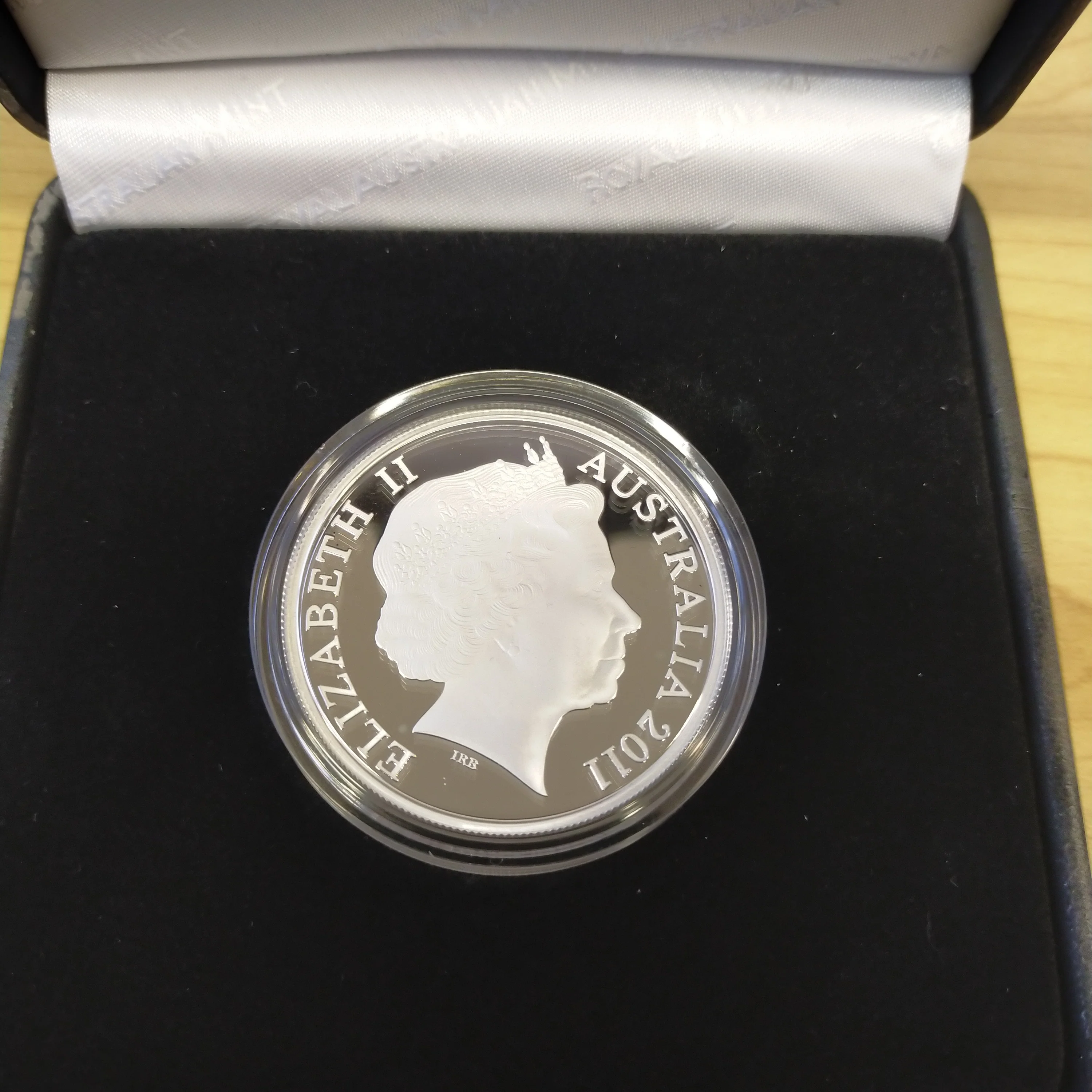 Australia 2011 Royal Australian Mint $1 Kangaroo Allied Rock-Wallaby Silver Proof Coin - Image 3