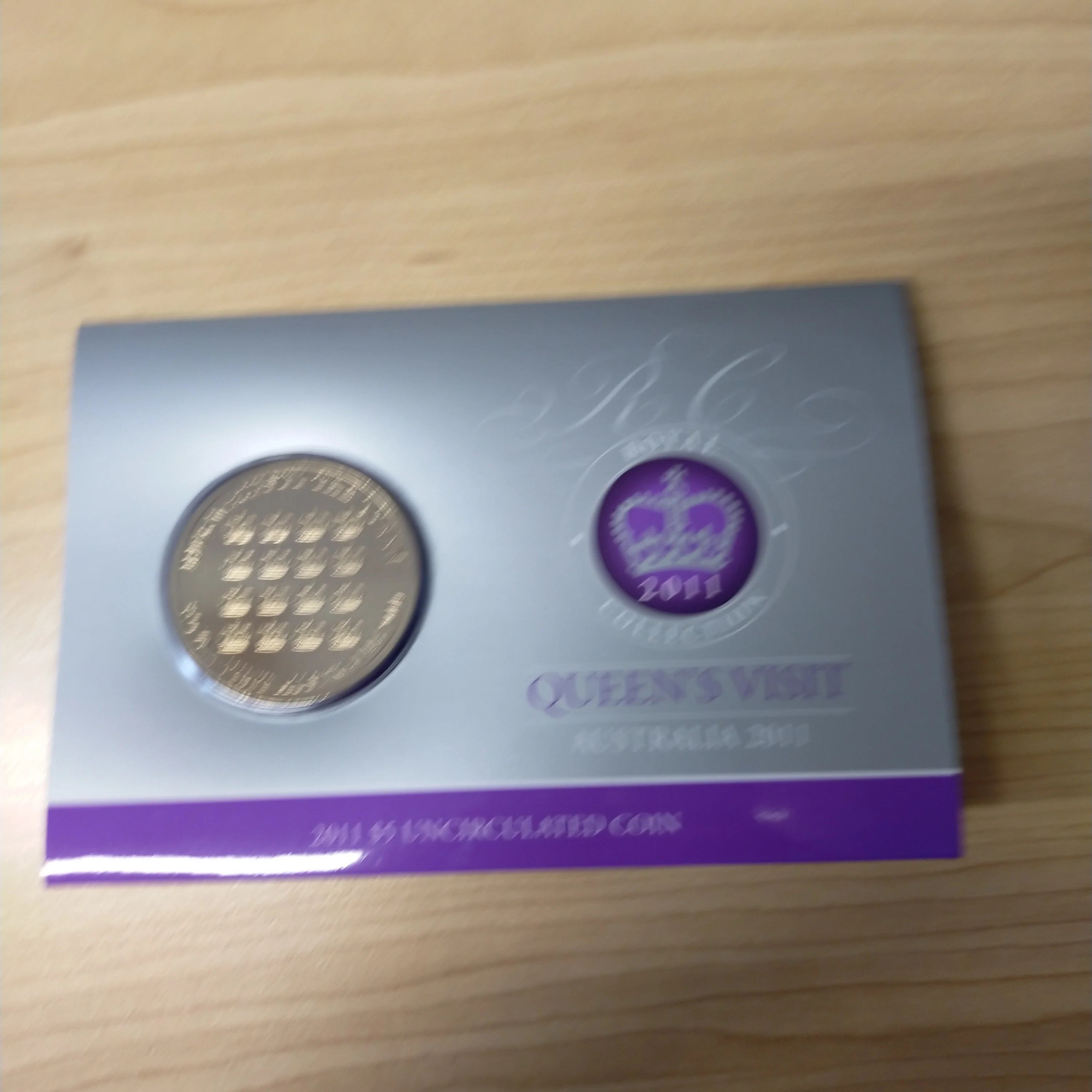 Australia 2011 Royal Australian Mint $1 and $5 Royal Visit Queen Elizabeth 2 Coin Set - Image 2