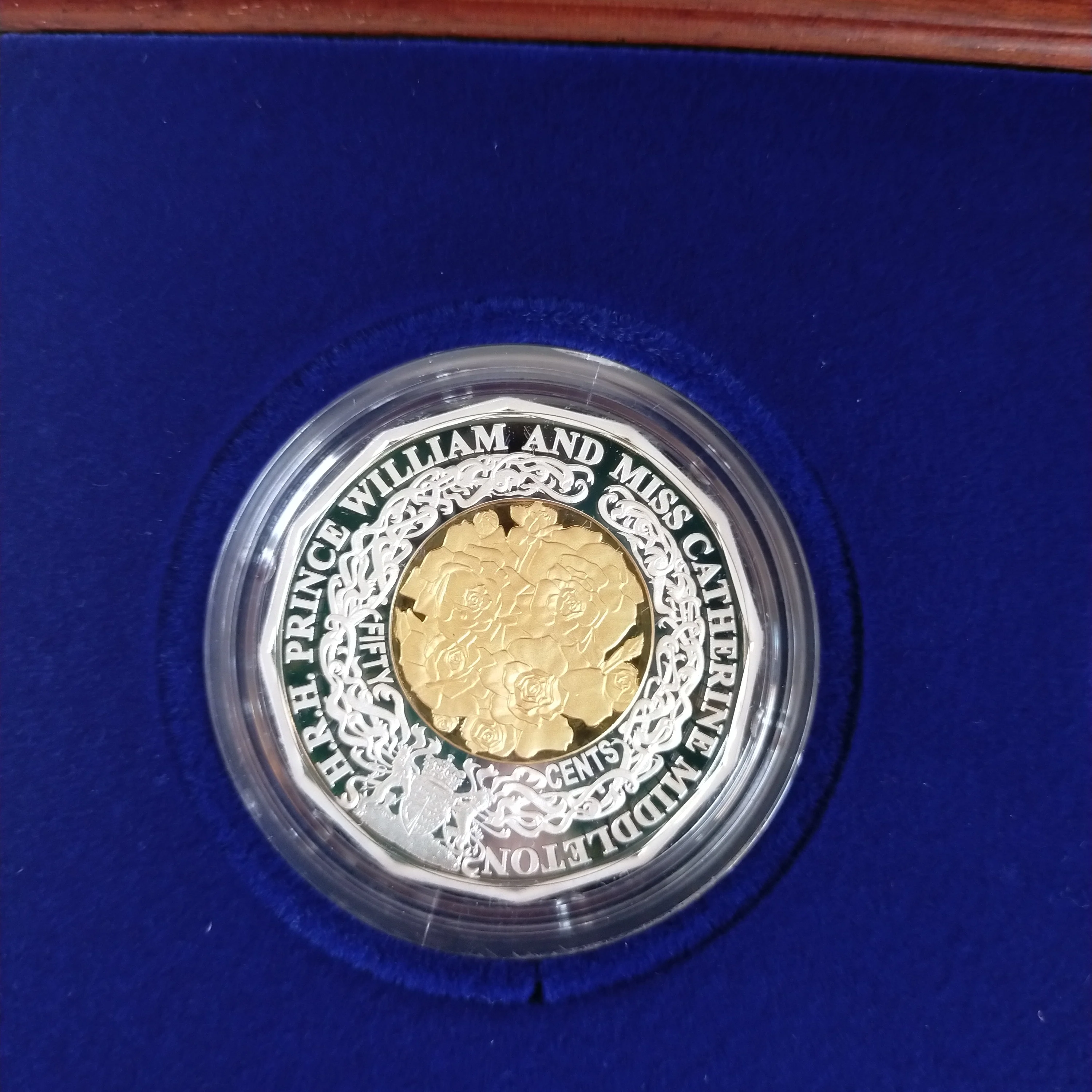 Australia 2011 Royal Australian Mint Fifty Cents 50c Royal Wedding Gold Plated Silver Proof Coin Set - Image 3