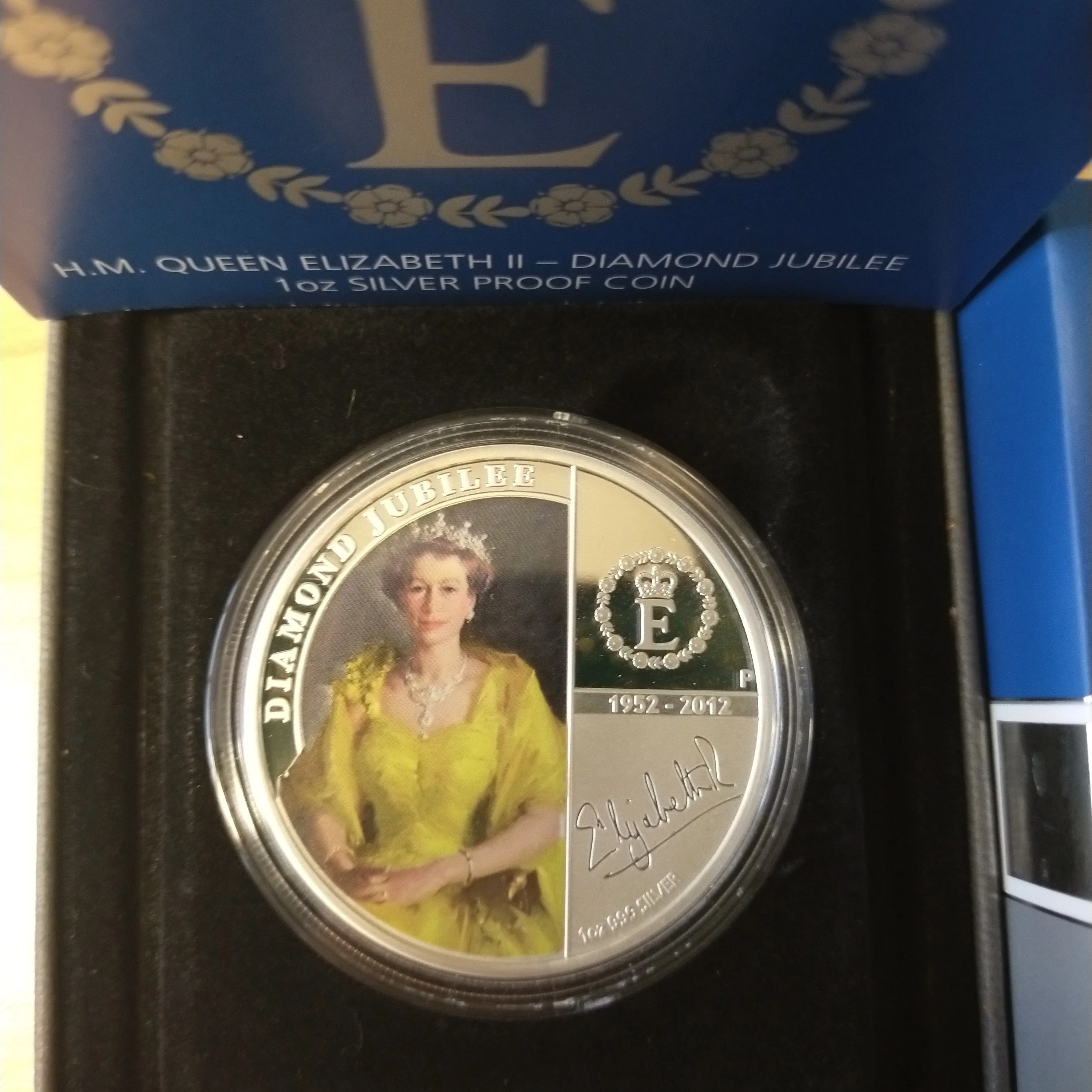 Australia 2012 Perth Mint $1 Queen Elizabeth II Diamond Jubilee 1oz .999 Silver Proof Coin - Image 2