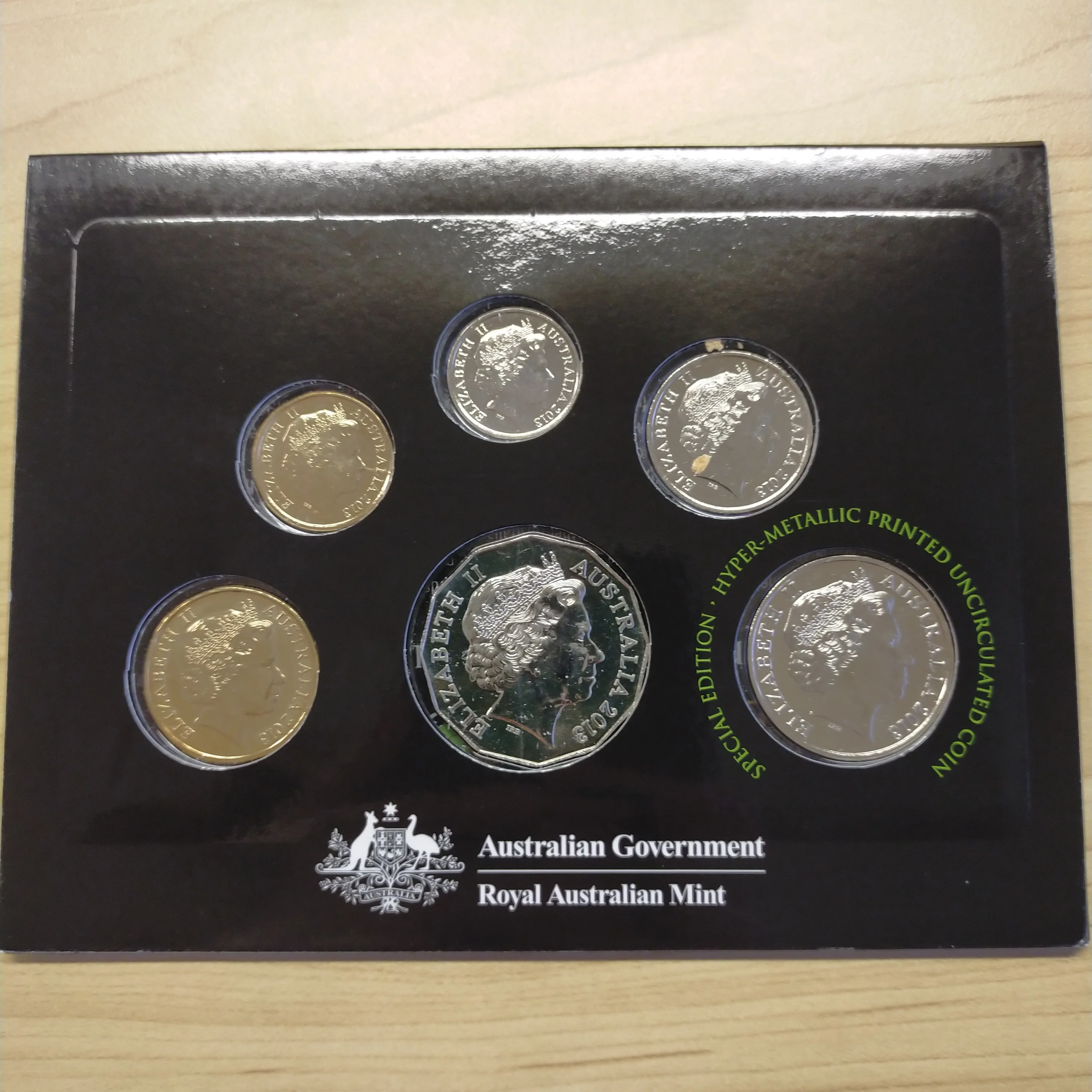 2013 Royal Australian Mint Uncirculated Year Set With special coloured 20c which is unique to this set - Image 4