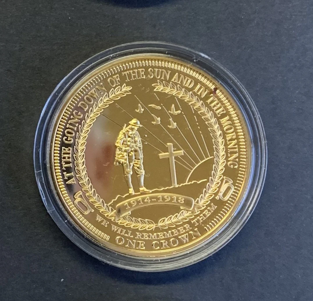 2014 The 1st World War Centenary Golden Crown Collection.. We Will Remember Them