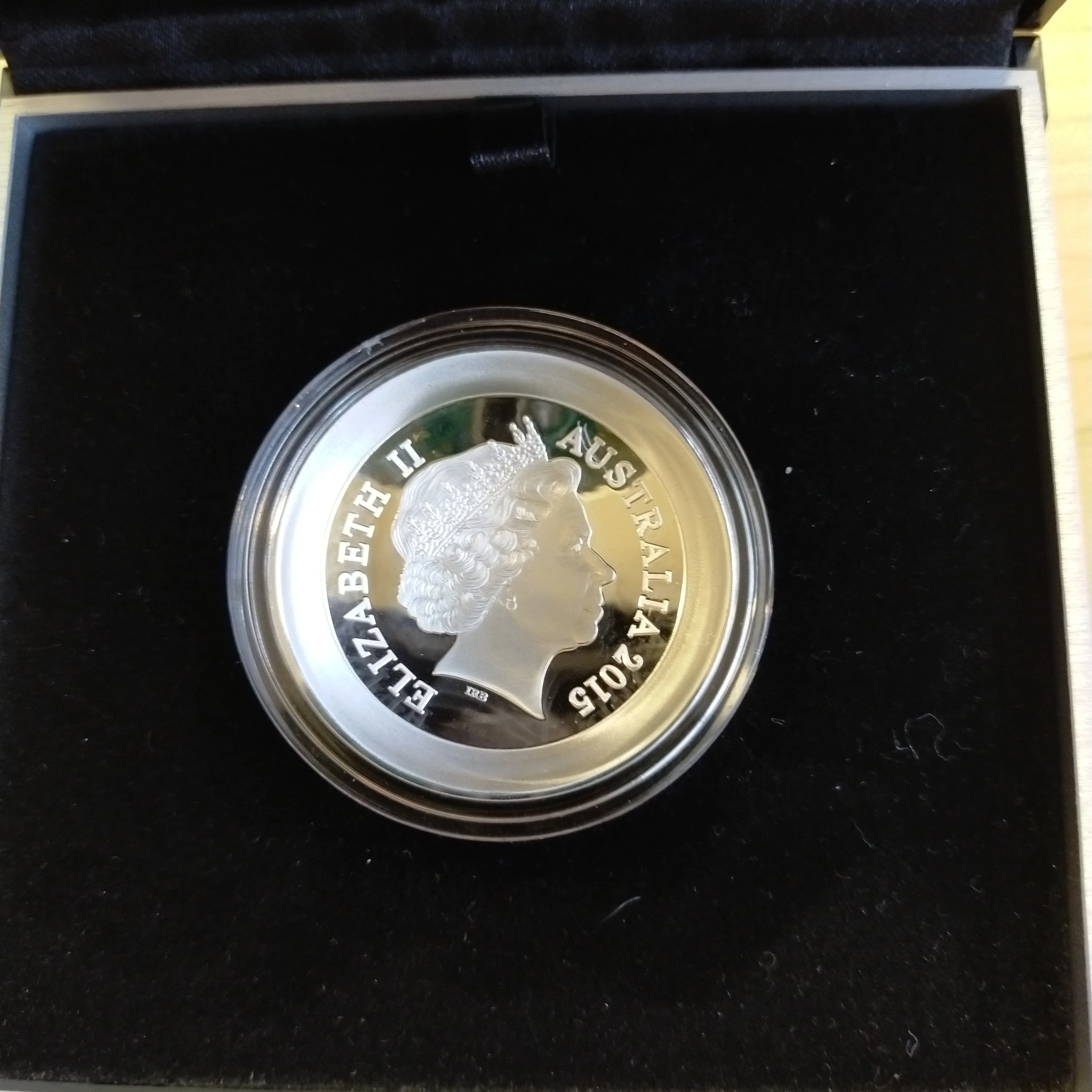 Australia 2015 Royal Australian Mint $5 Netball World Cup Sydney 2015 1oz .999 Proof Silver Domed Coin - Image 3