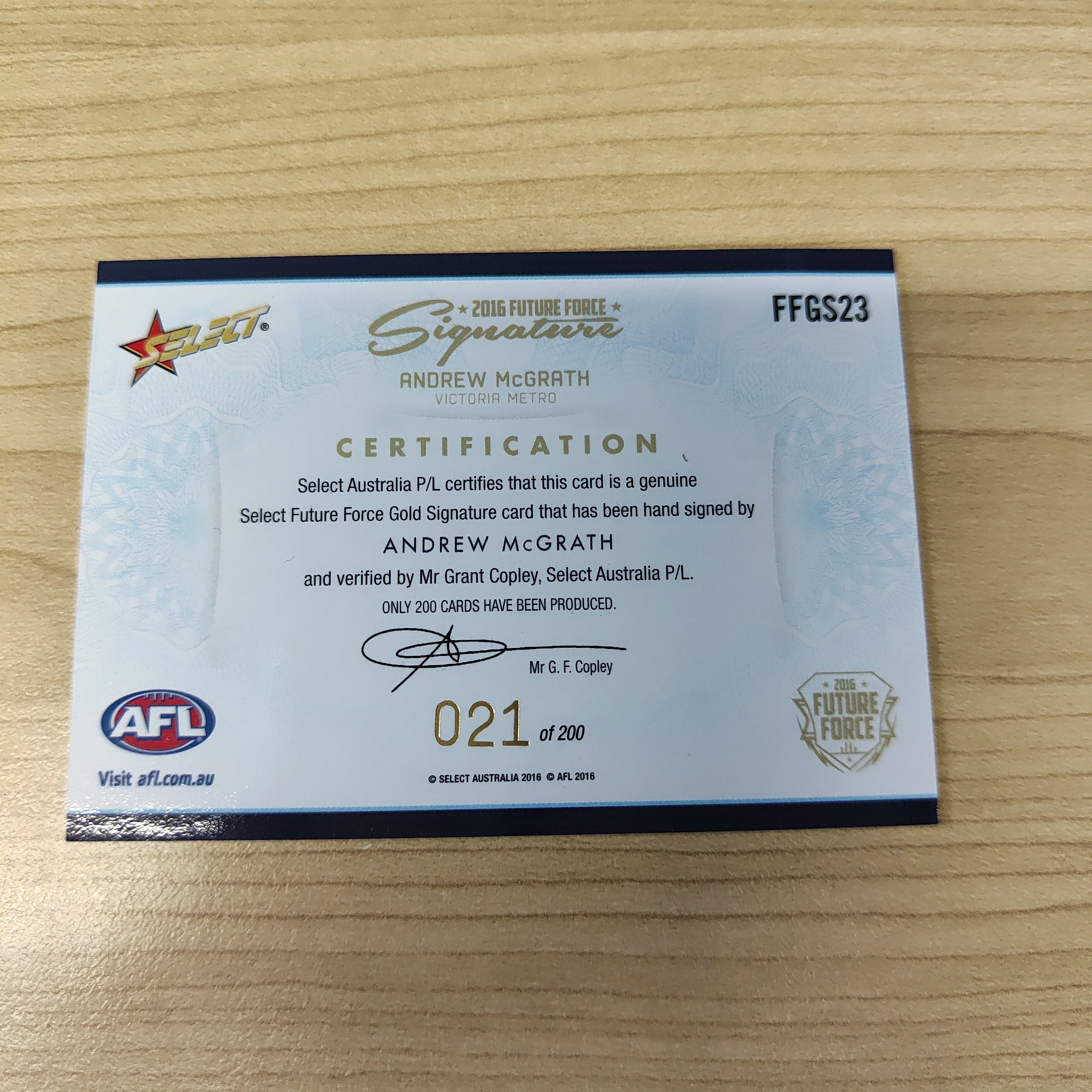2016 Select Future Force Gold Signature Andrew McGrath Essendon No.021/200 - Image 2