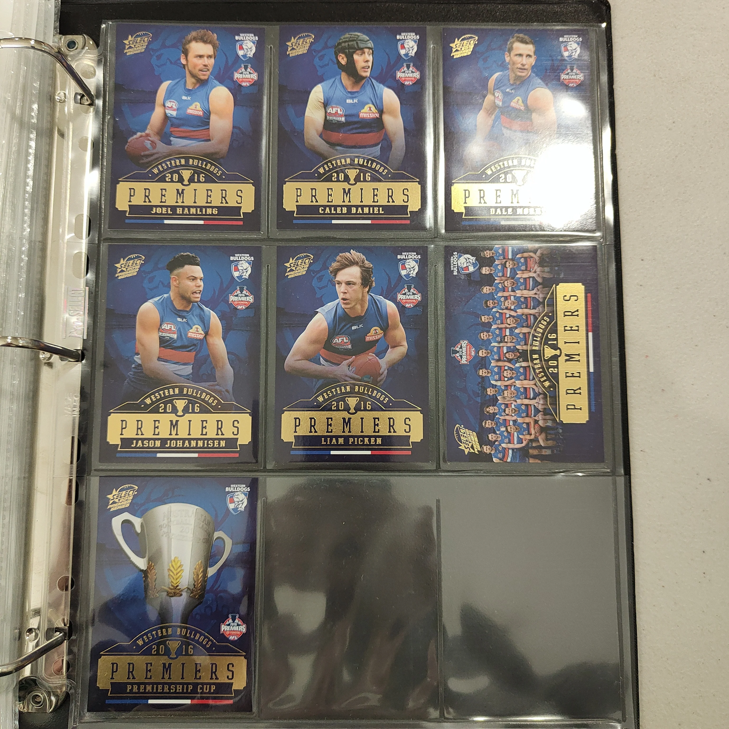 2016 Select Western Bulldogs Football Club Premiership Boxed Football Card Set - Image 3