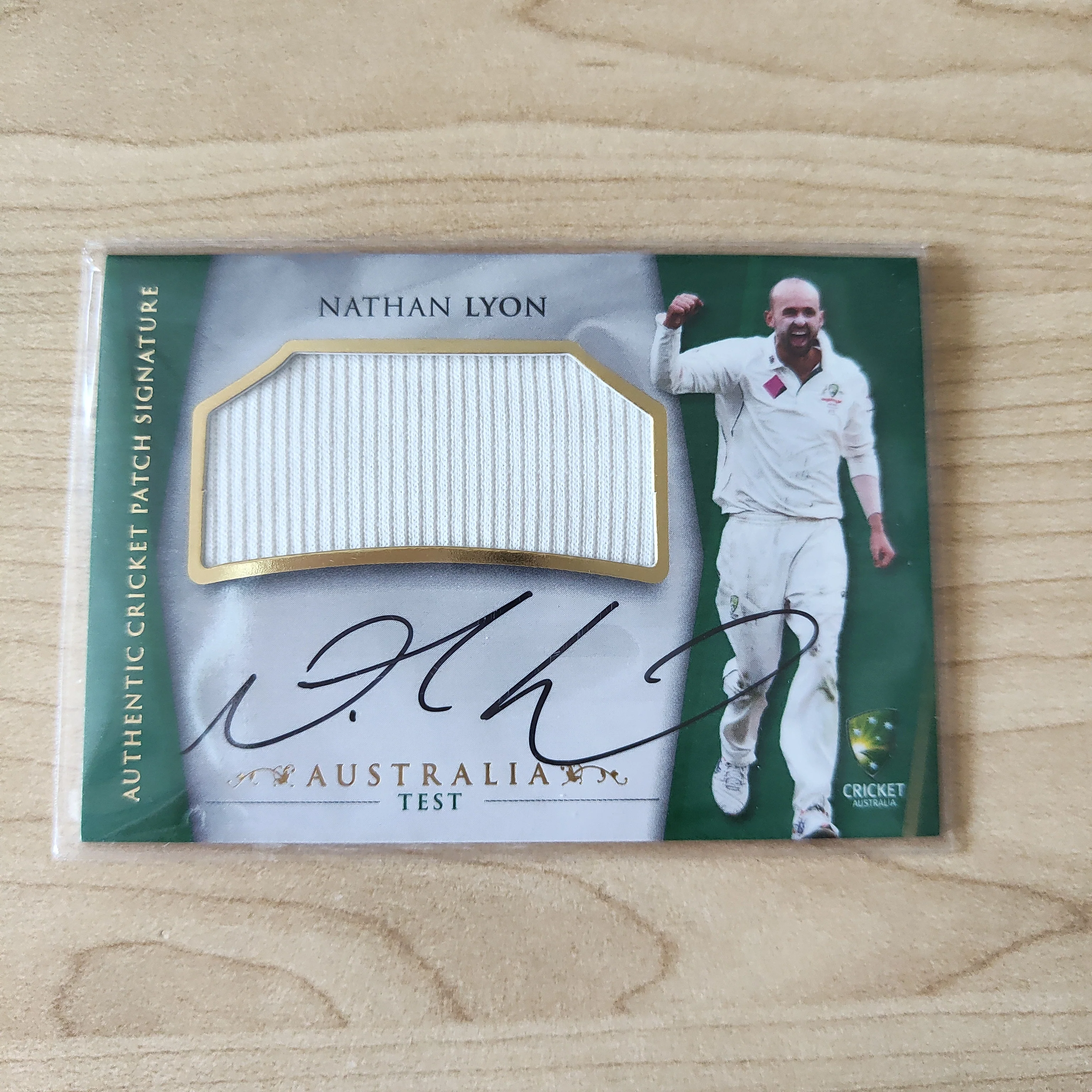 2016 Tap n Play Australian Cricket Patch Signature Redemption Nathan Lyon Cricket Australia Card - Image 2