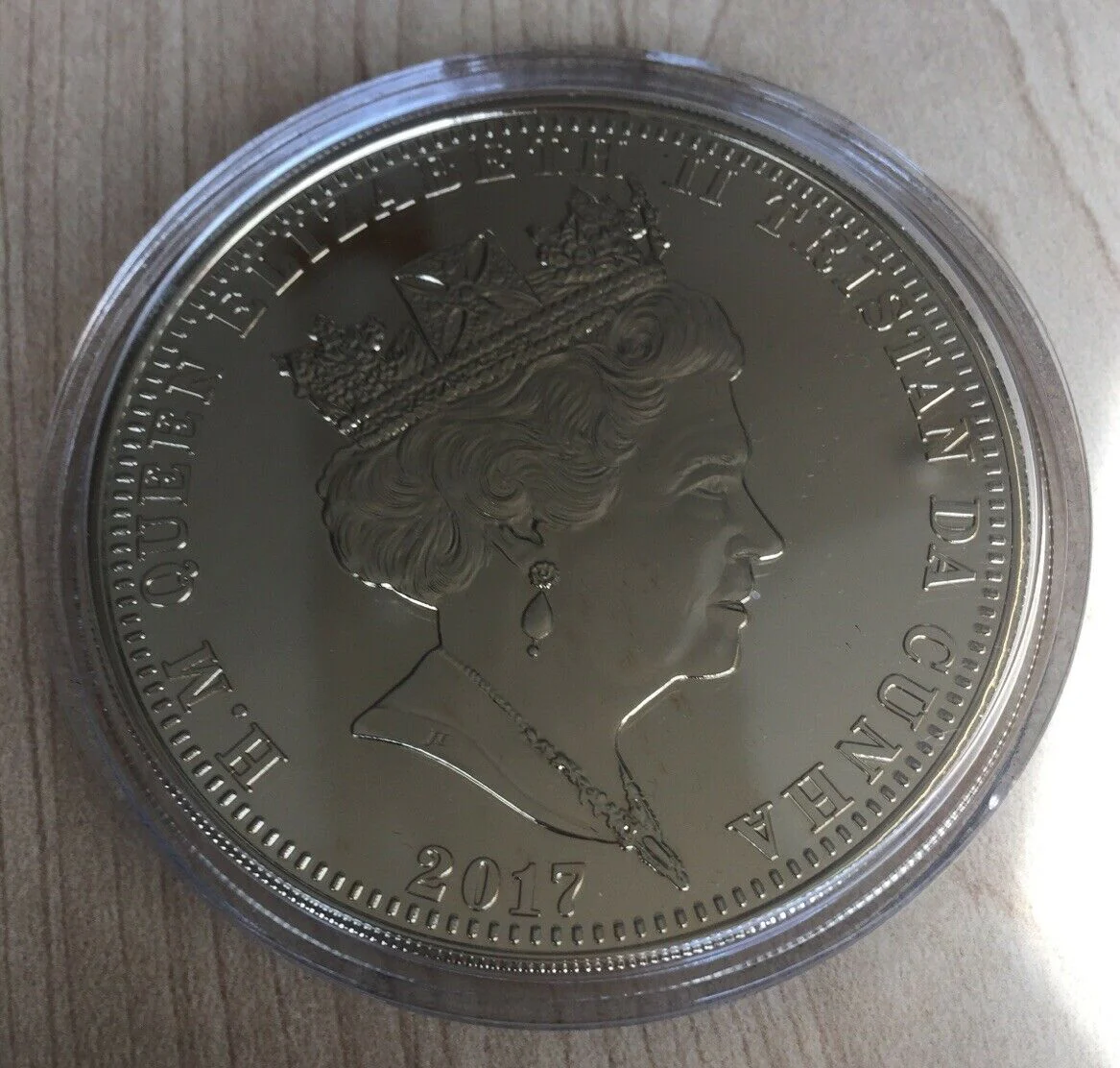 Tristan Da Cuhna 2017 5 Crowns Queen Elizabeth & Prince Philip Anniversary Proof Coin - Image 3