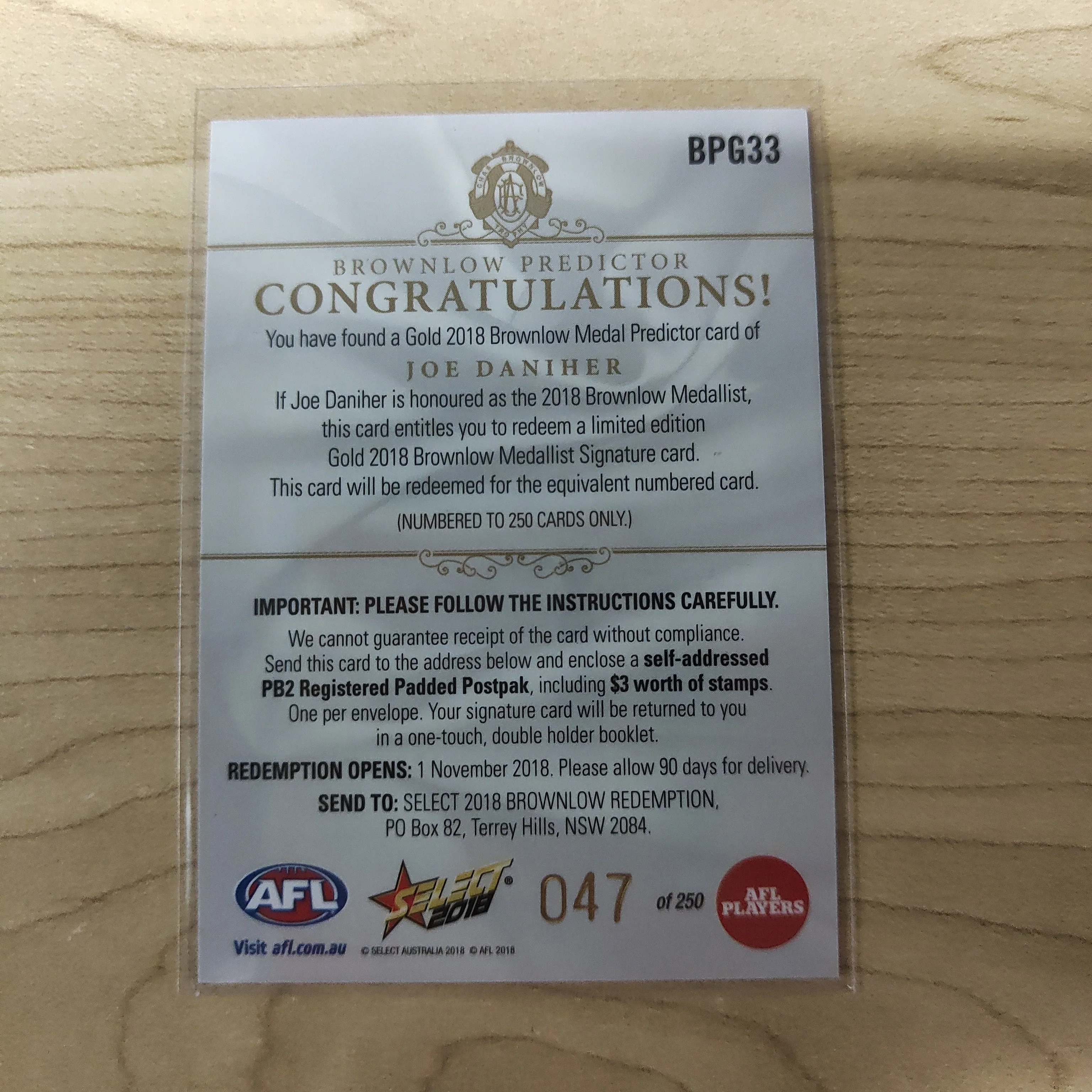 2018 Select Footy Stars Gold Brownlow Predictor Joe Daniher Essendon 047/250 - Image 2