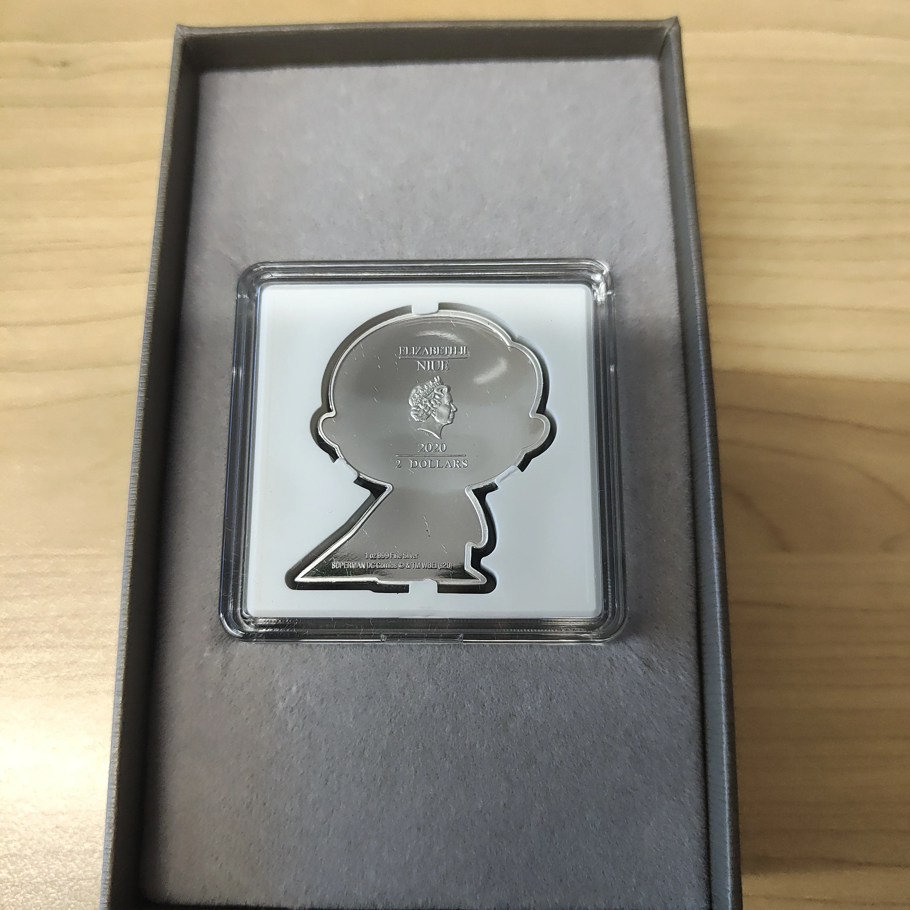 Niue 2020 New Zealand Mint $2 DC Superman 1oz .999 Silver Coin - Image 3