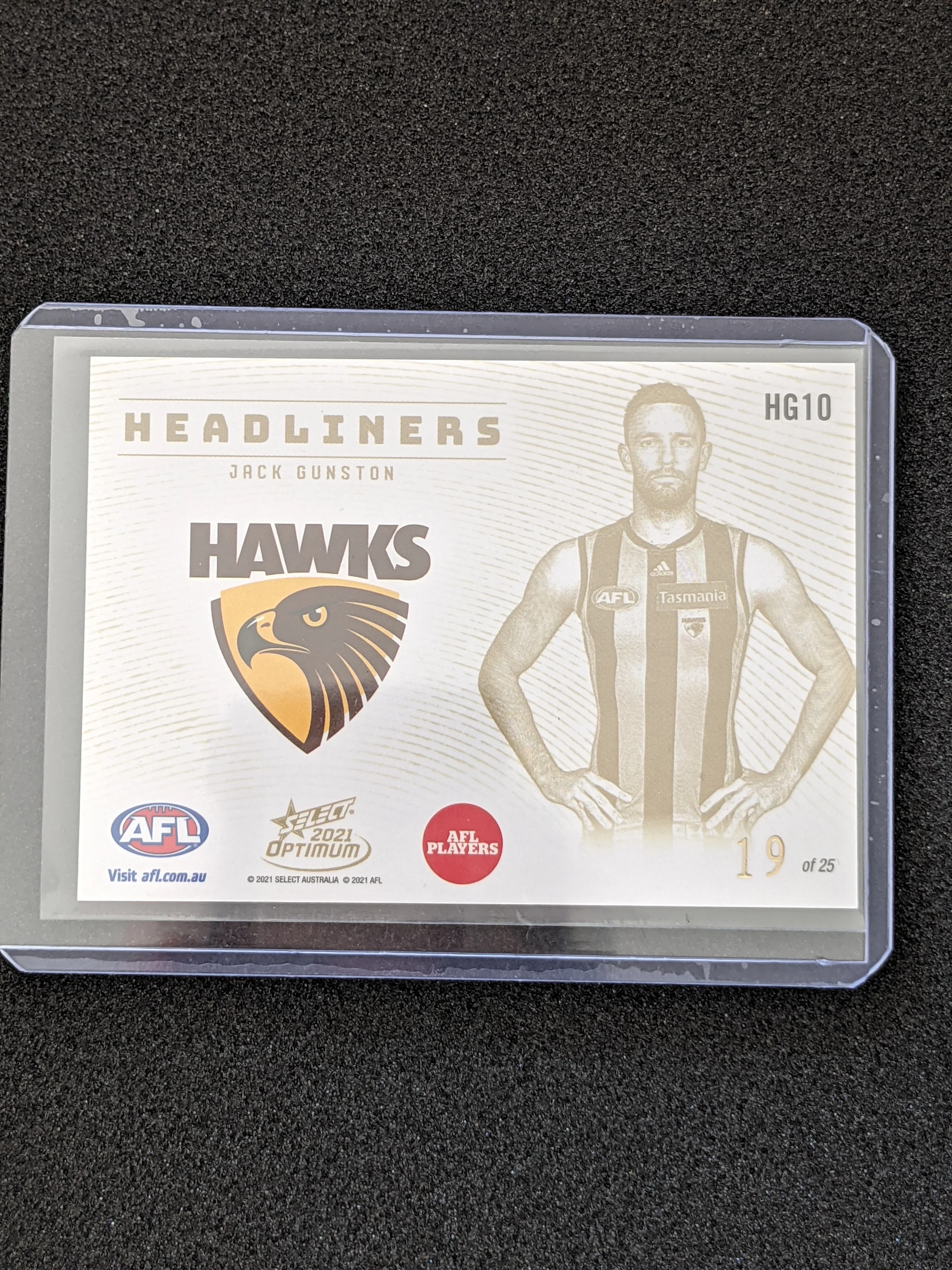 2021 AFL Select Optimum Gold Headliners Jack Gunston Jumper Number 19/25 Hawthorn - Image 2