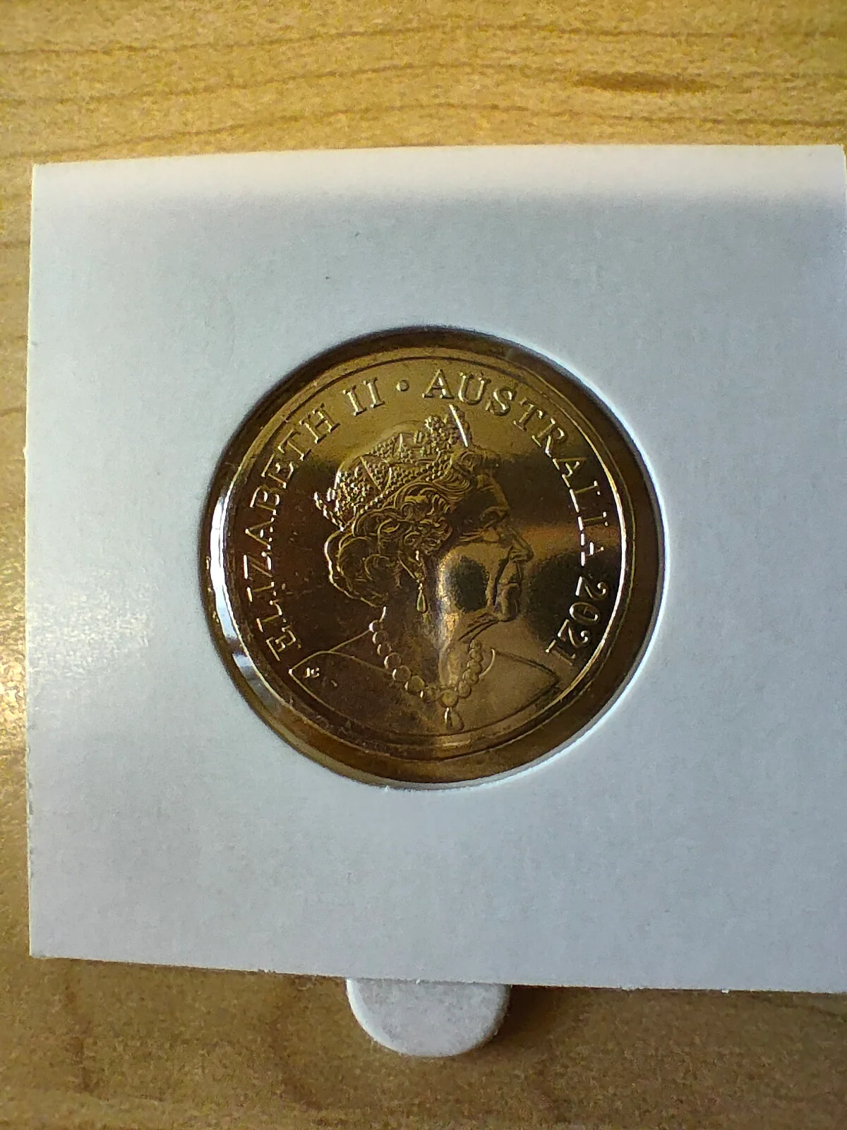 2021 Royal Australian Mint $1 Great Aussie Coin Hunt 2 Great Barrier Reef Coloured Coin - Image 2