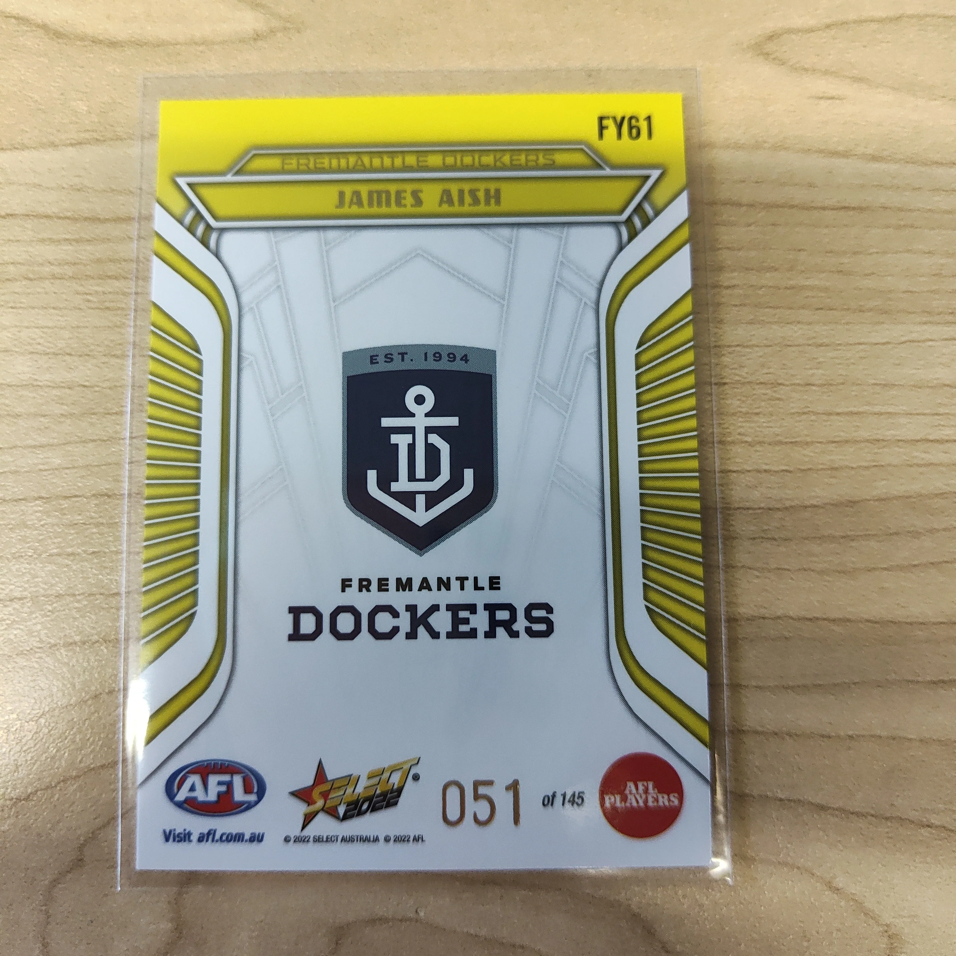 2022 AFL Footy Stars Fractured Acid Yellow James Aish Fremantle 051/145 - Image 2