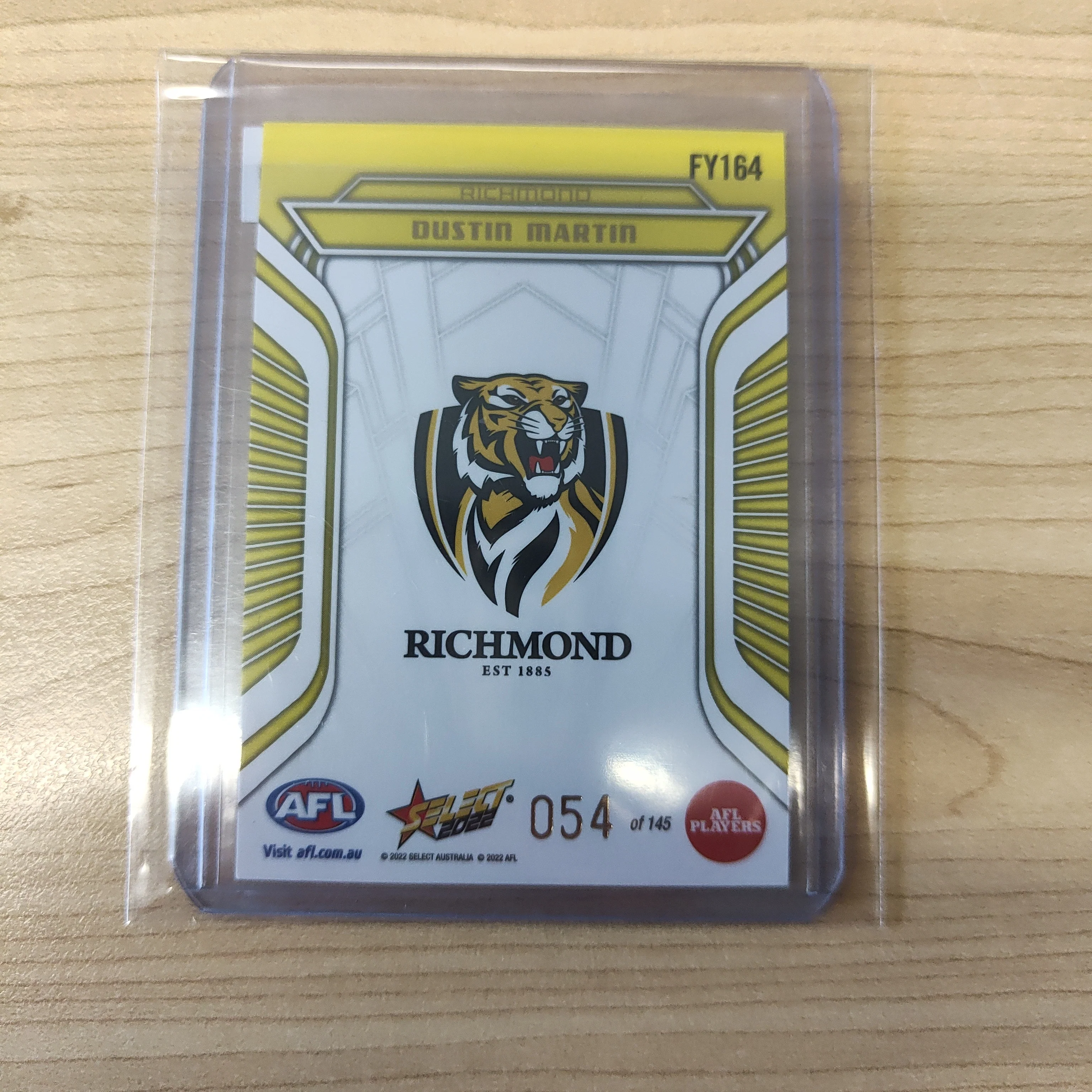 2022 AFL Footy Stars Yellow Fractured Dustin Martin Richmond 054/144 - Image 2