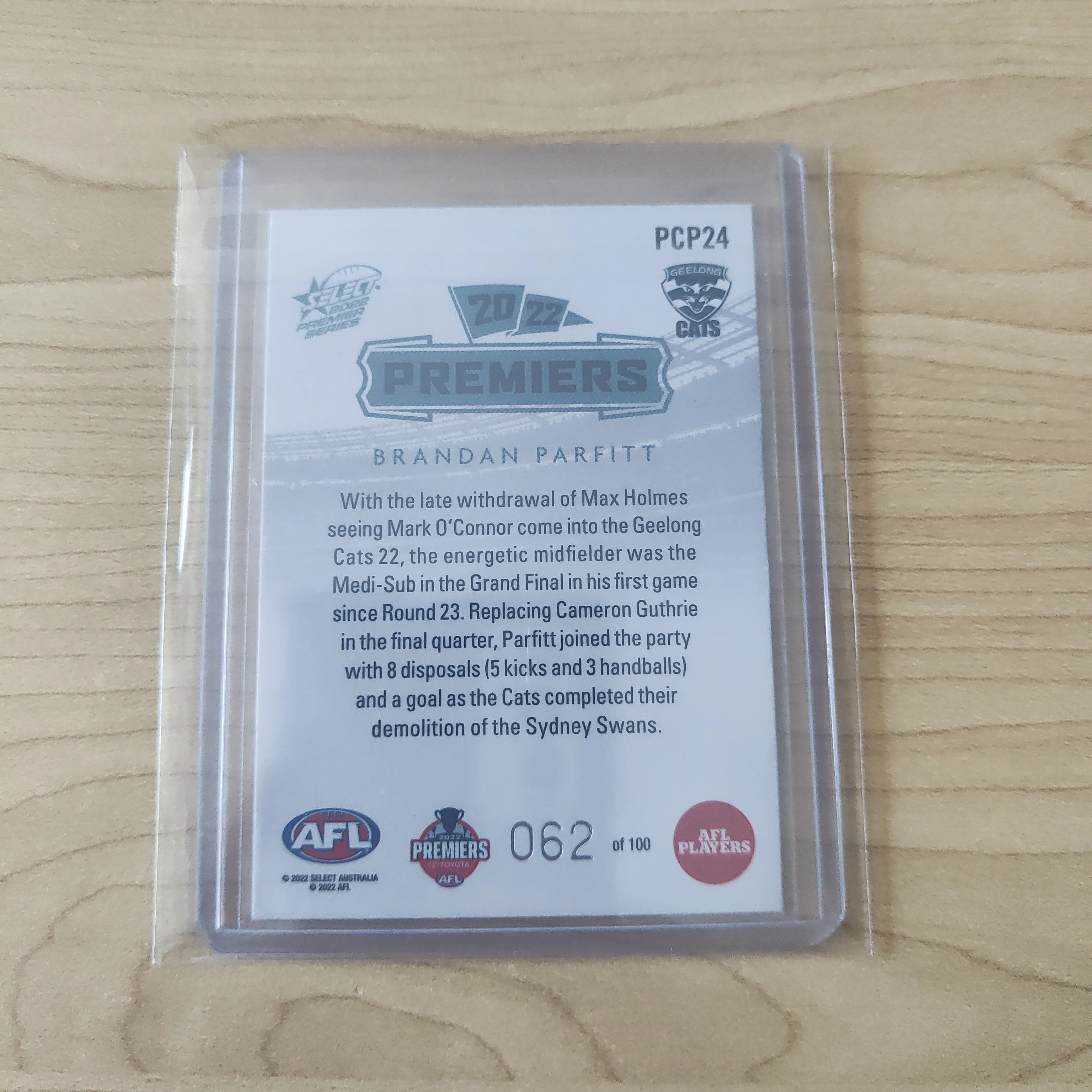 2022 AFL Select Premiership Series Brandan Parfitt Geelong 062/100 - Image 2