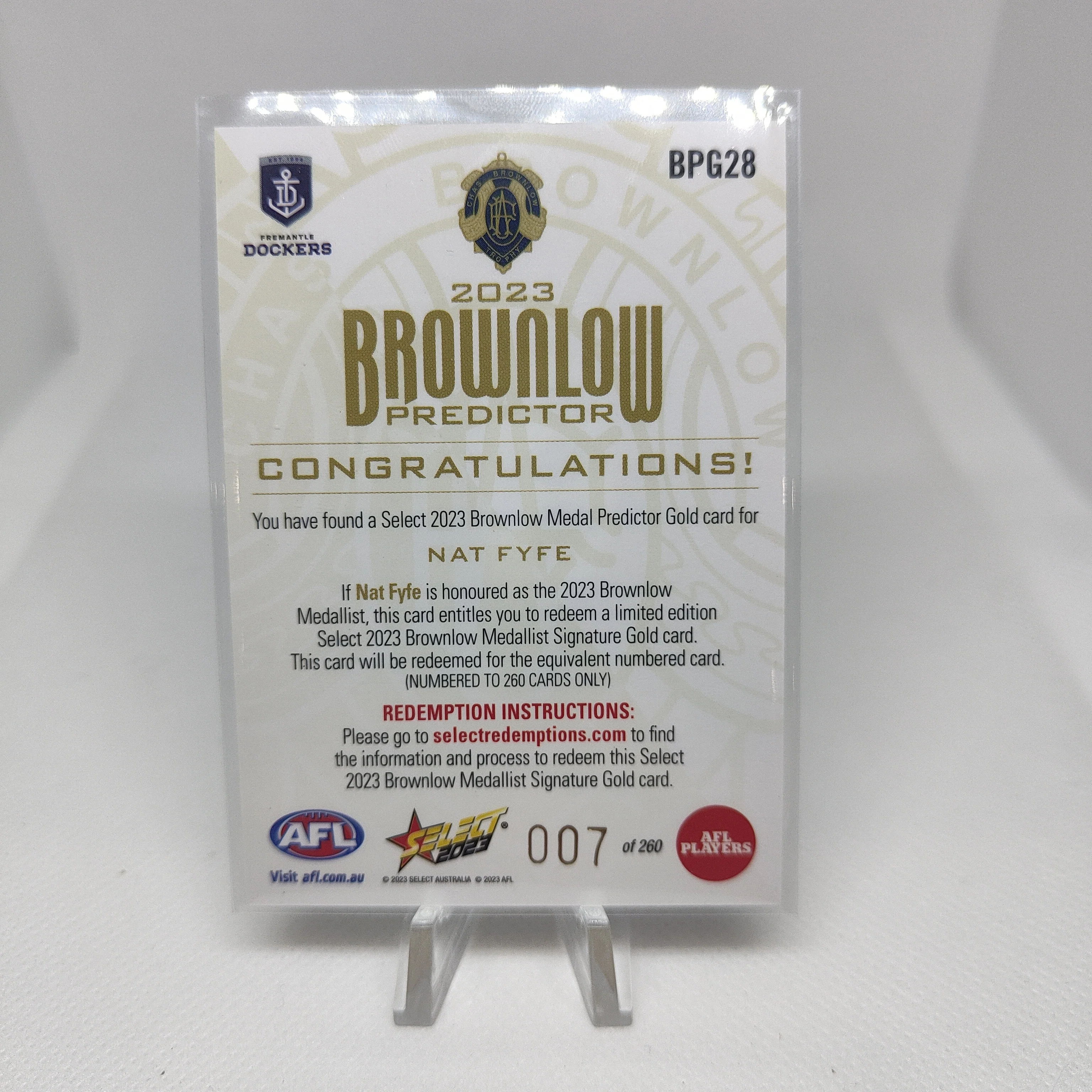 2023 Select Footy Stars Gold Brownlow Predictor Nat Fyfe Fremantle JUMPER NUMBER 007/260 - Image 2