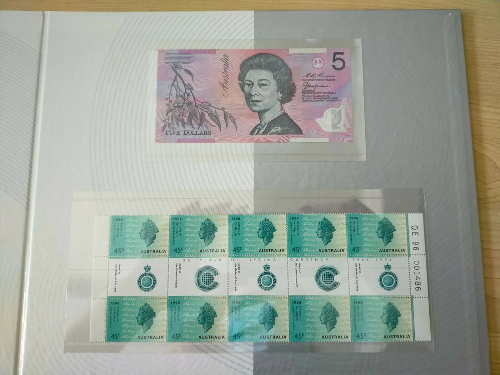 1996 30 Years Of Decimal Currency Australian Banknote And Stamp Portfolio Folder Only 3000 Made - Image 2