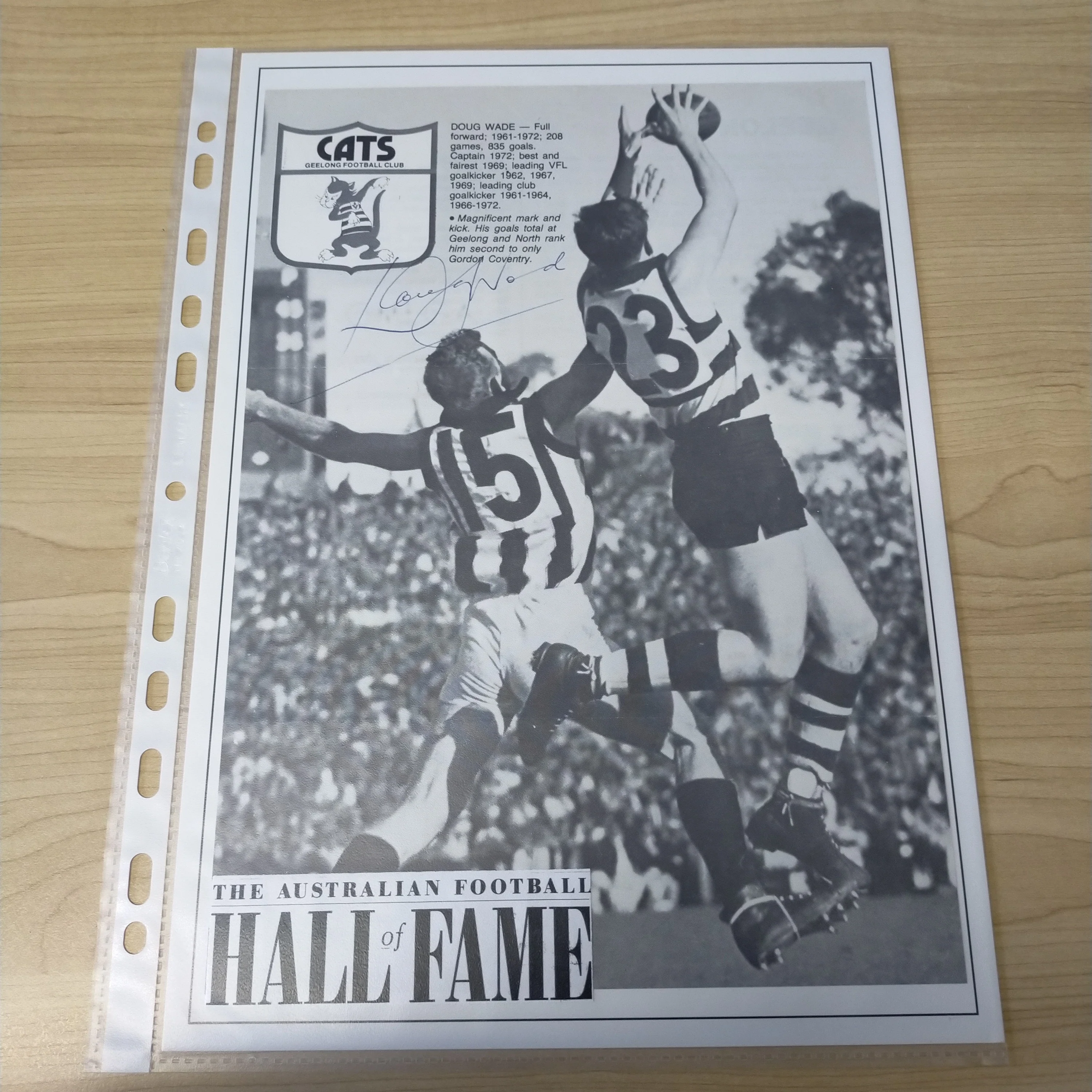 AFL VFL Geelong Cats Player Signature Doug Wade
