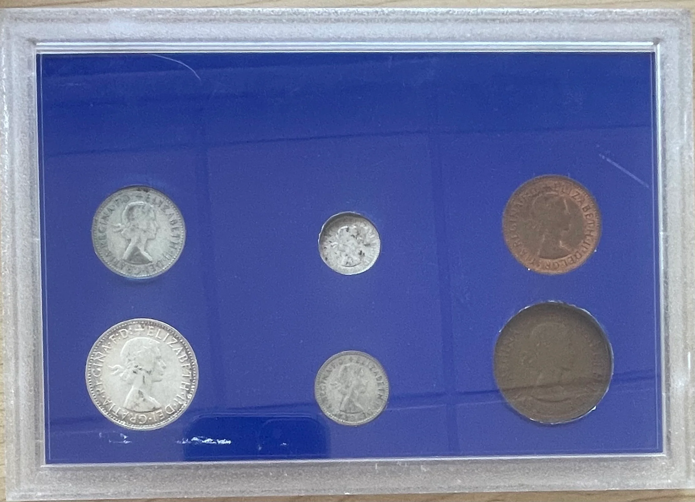 Australia 1959 Pre Decimal 6 Coin Set in Perspex Case including 4 silver coins IDEAL BIRTHDAY GIFT - Image 2