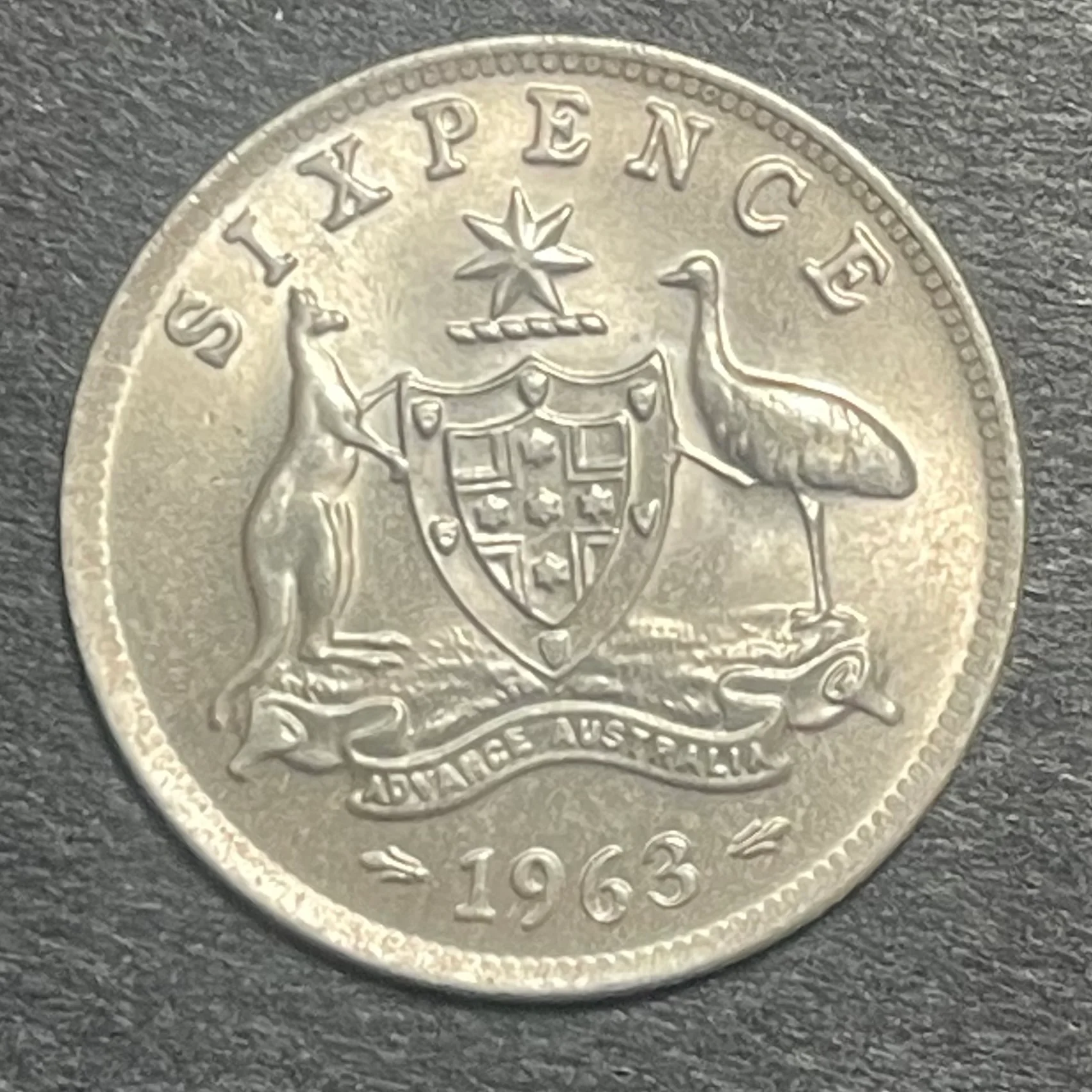 Australia 1963 6d Sixpence Silver Coin Uncirculated