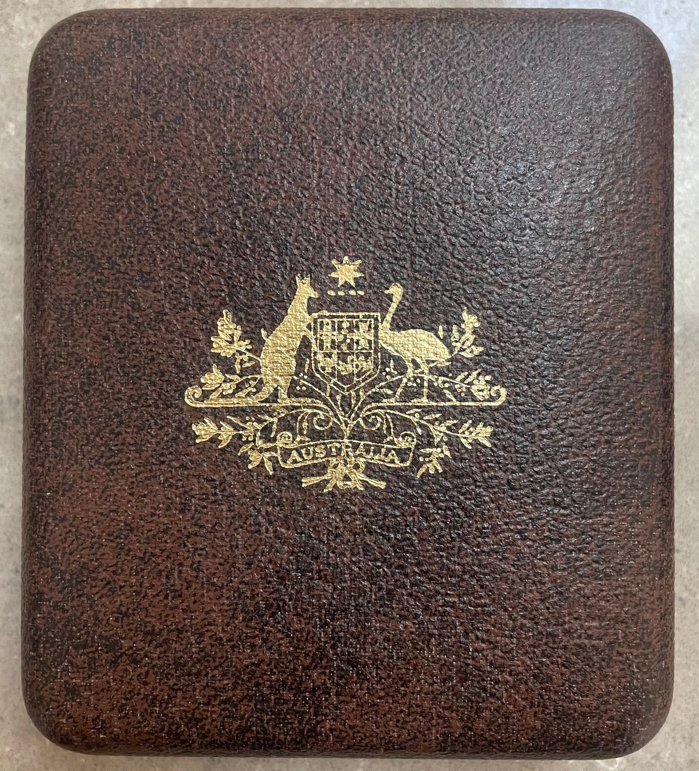 Australia 1969 The Royal Australian Mint Canberra Decimal Coinage Medallion - Image 3