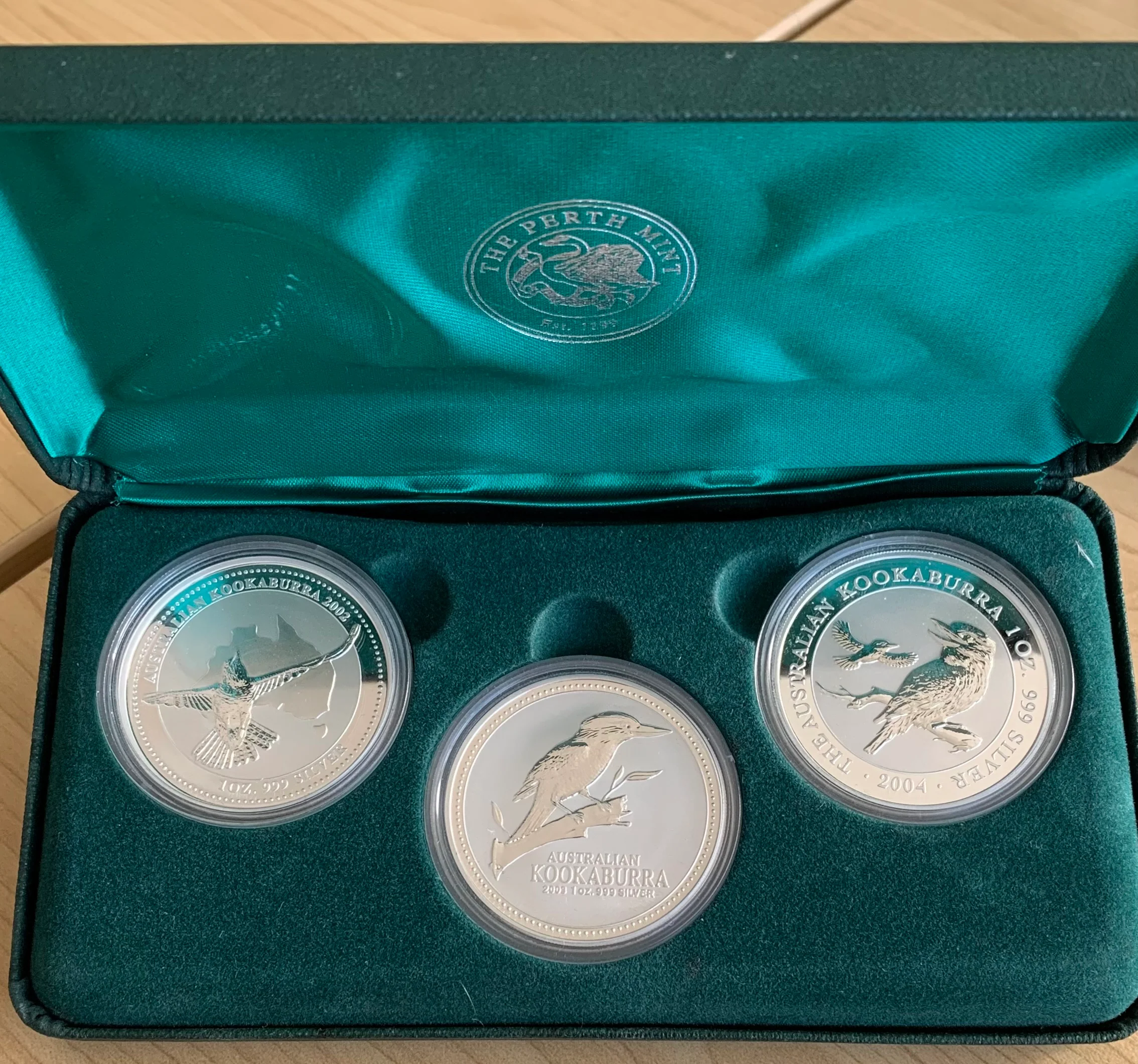 Australia 2002, 2003 & 2004 Perth Mint $1 Kookaburra 1oz 999 Silver Coins