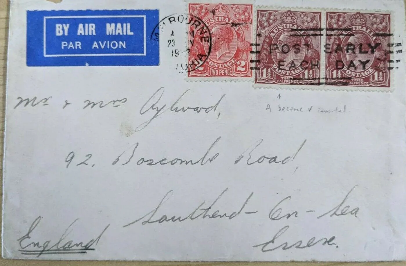Australia KGV 2d + Pair of 1½d left stamp with "half" variety Melbourne - GB