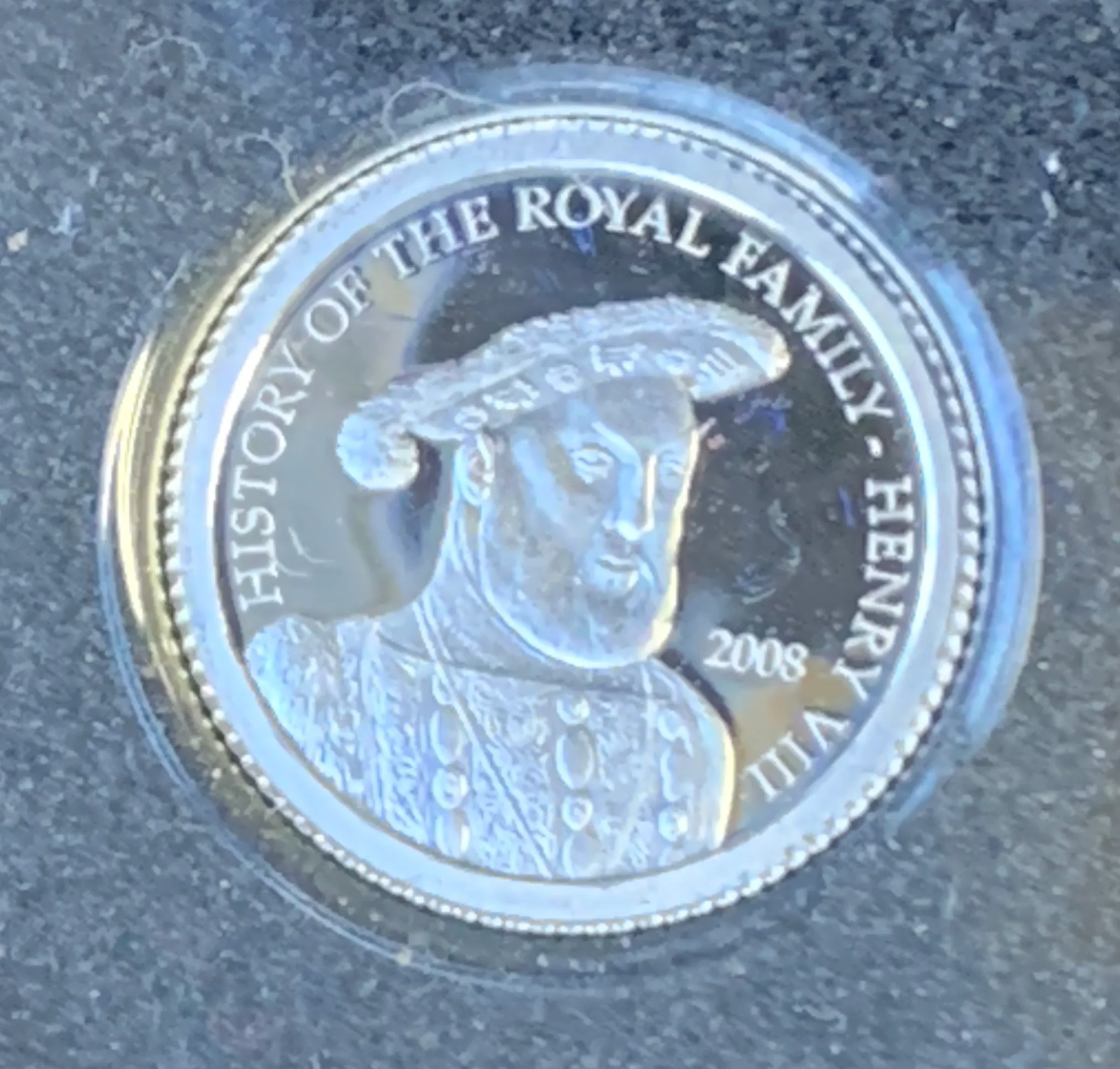 Cook Islands $1 Henry VIII .5 grams Platinum Proof Coin. - Image 2