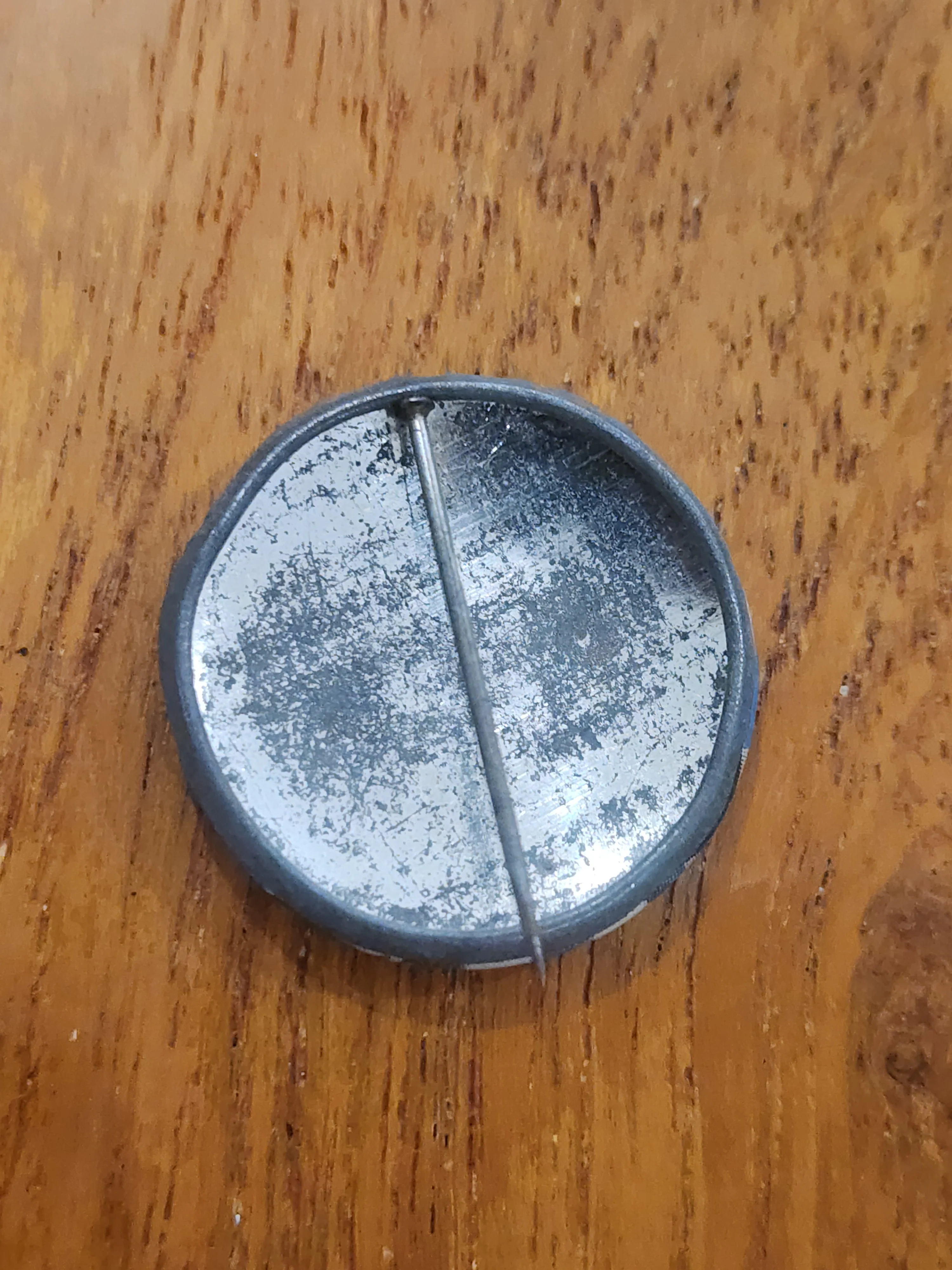 1950s Argus Football Badge - Nth Melbourne Les Foote - Image 2