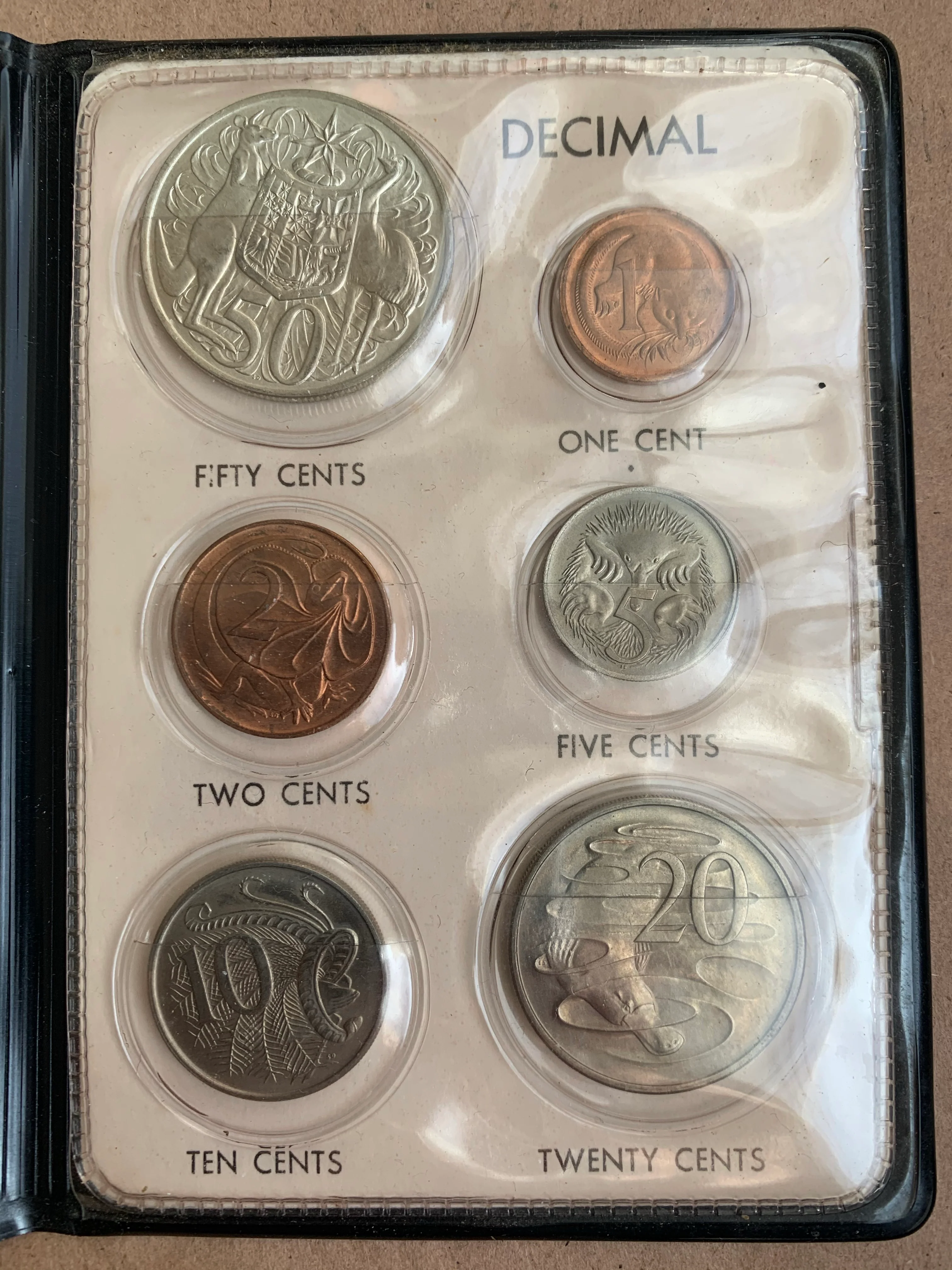 Australia 1966 Royal Australian Mint Uncirculated Coin Set in rare black wallet - Image 2