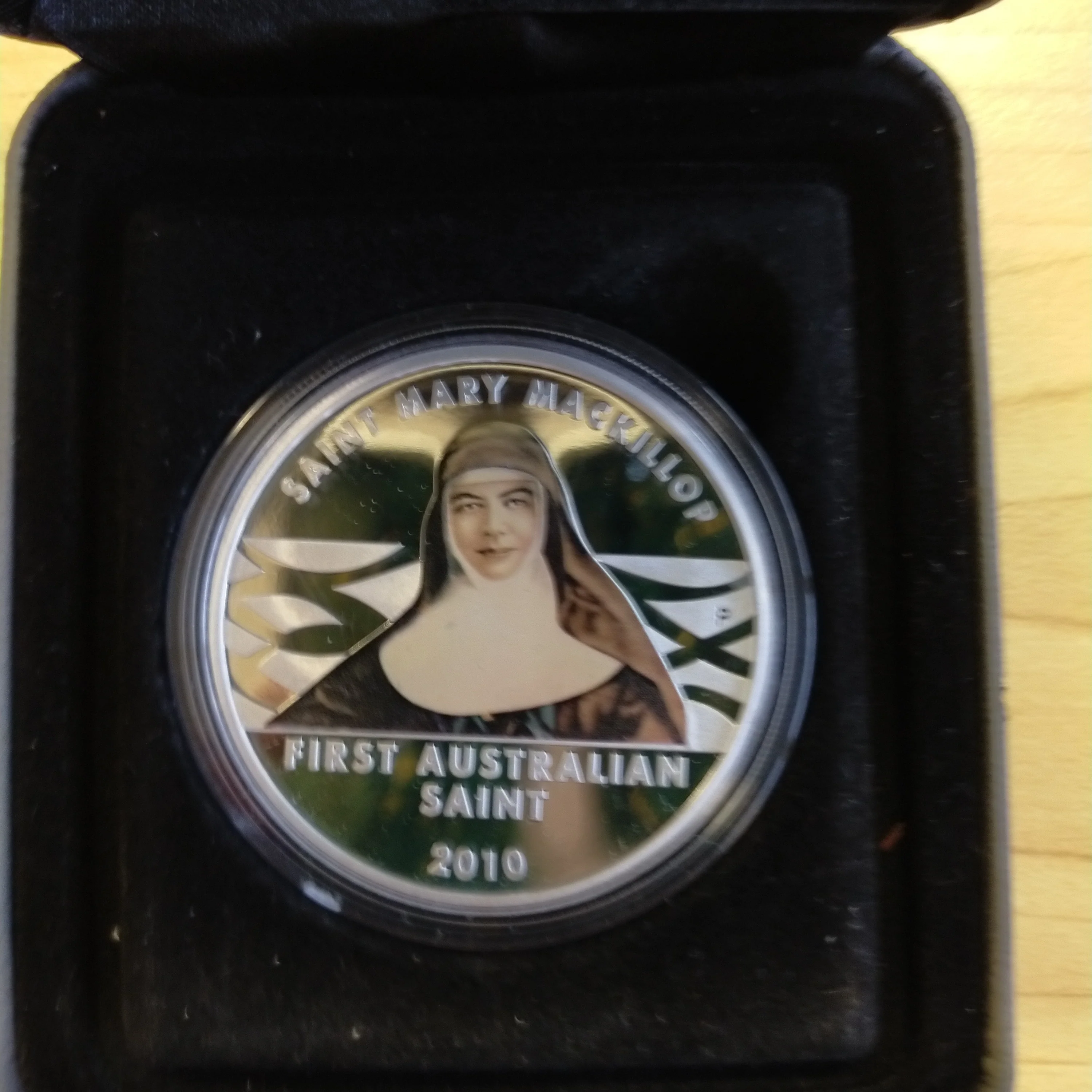Australia 2010 Perth Mint $1 Saint Mary MacKillop First Australian Saint 1oz .999 Proof Silver Coin - Image 2