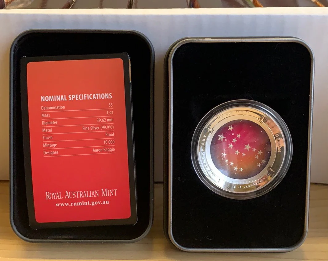Australia 2014 Royal Australian Mint $5 Orion Domed 1oz 999 Silver Coin Box Cert - Image 2