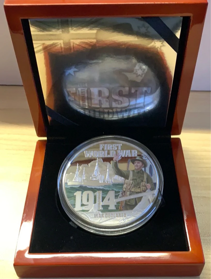 Niue 2014 $10 First World War Series - War Declared 5oz 999 Silver Coin Box Cert