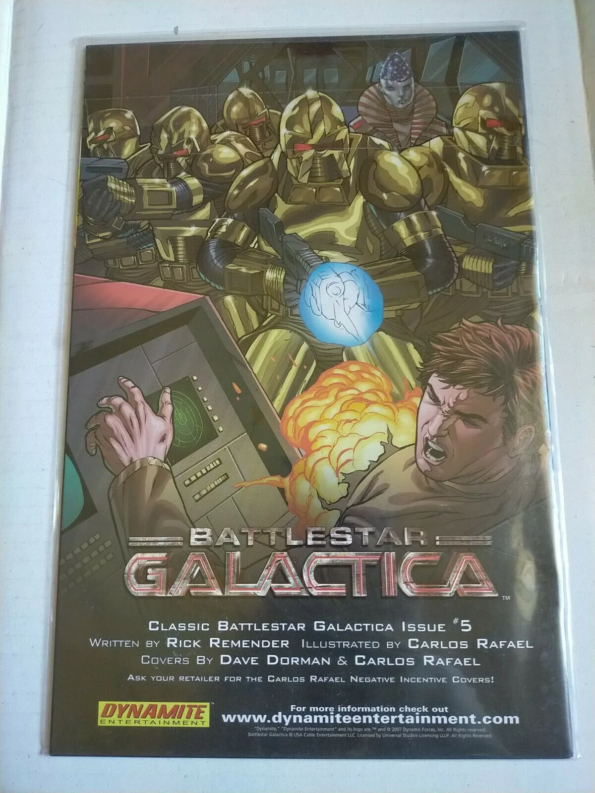 Dynamite Entertainment 2007 4 Battlestar Galactica Comic - Image 2