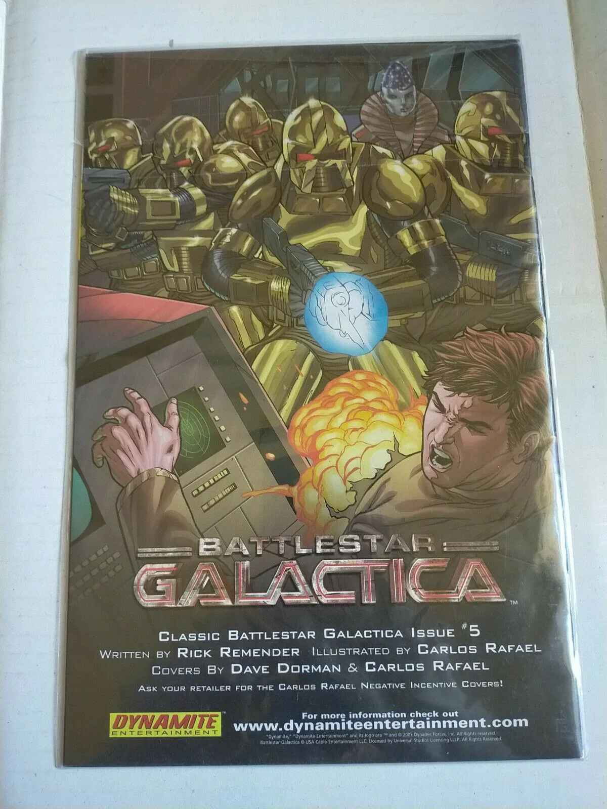 Dynamite Entertainment 2007 4 Battlestar Galactica Comic - Image 2