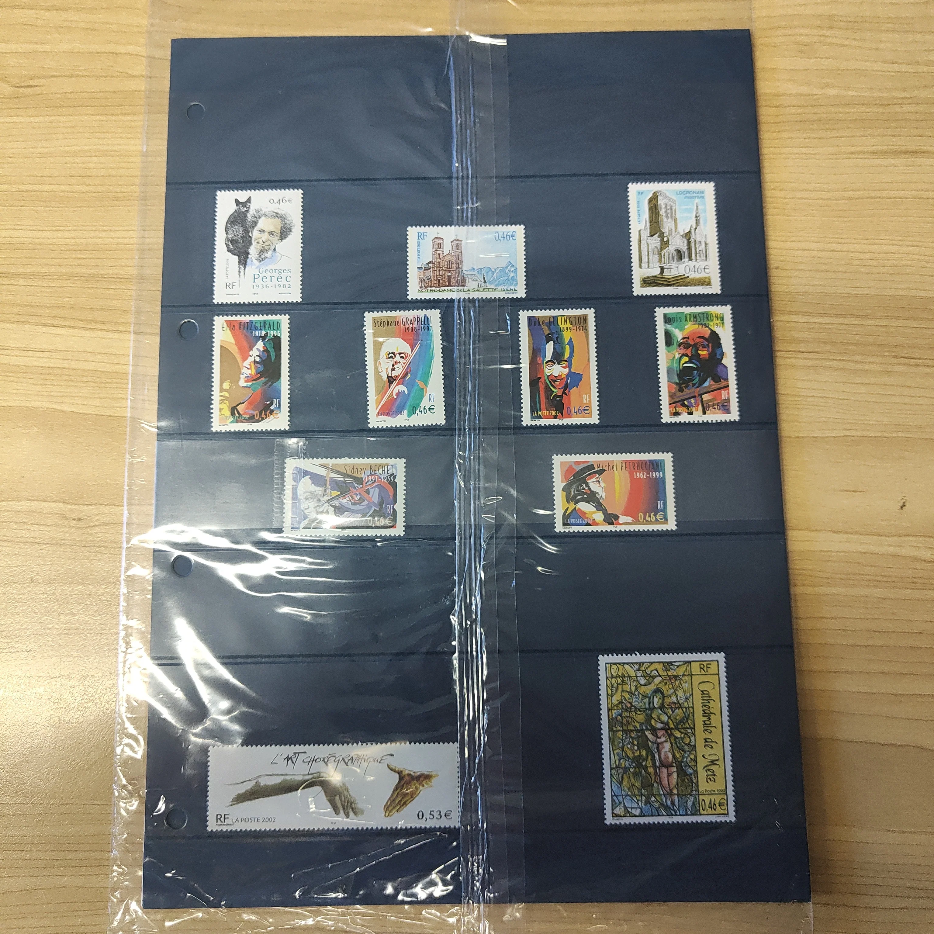 France 2002 La Poste Stamp Collectors Pack. Includes Years Issues. - Image 2