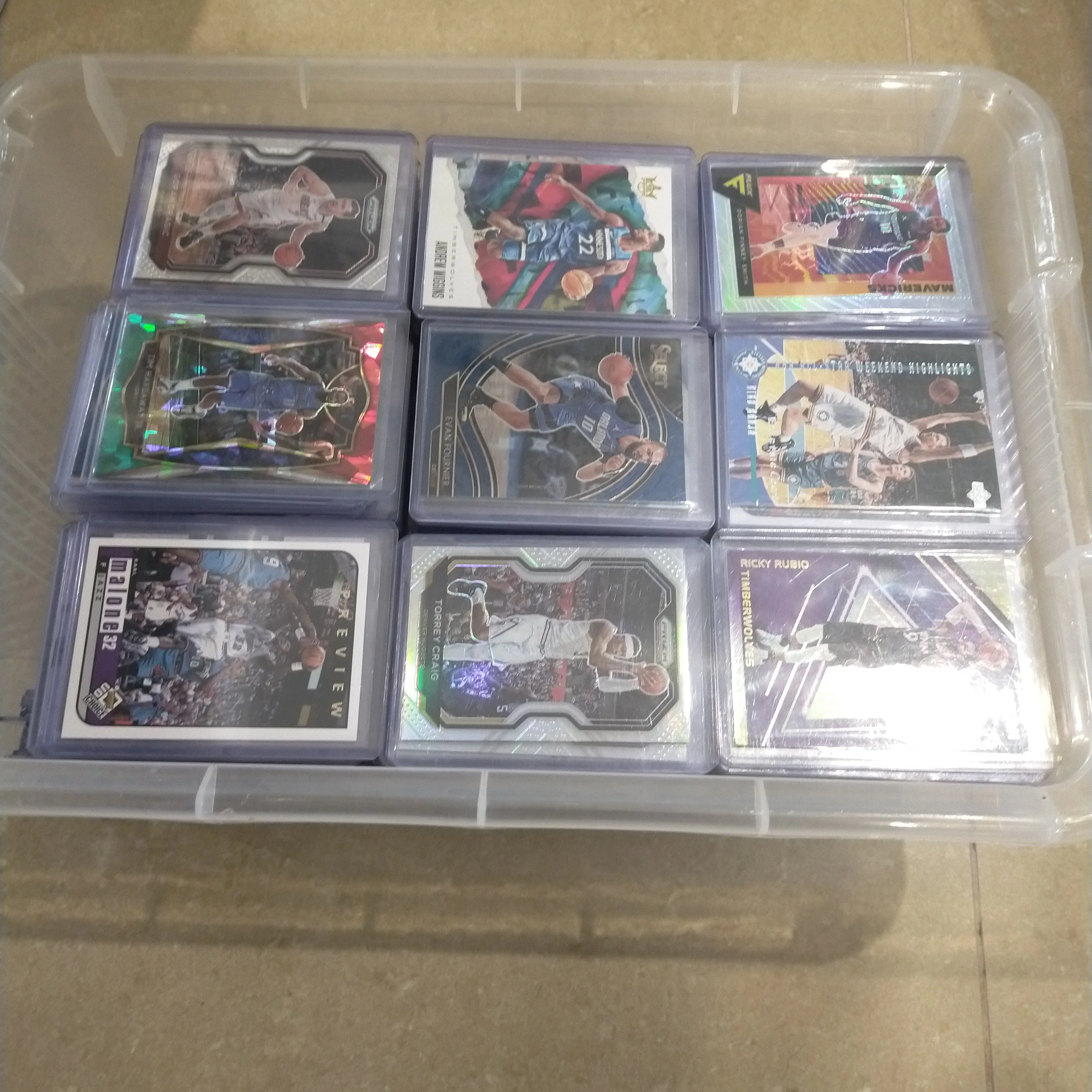 Lot of Approx 500+ NBA Basketball Cards Including Mosaics, Hoops, Prizms, Optic etc