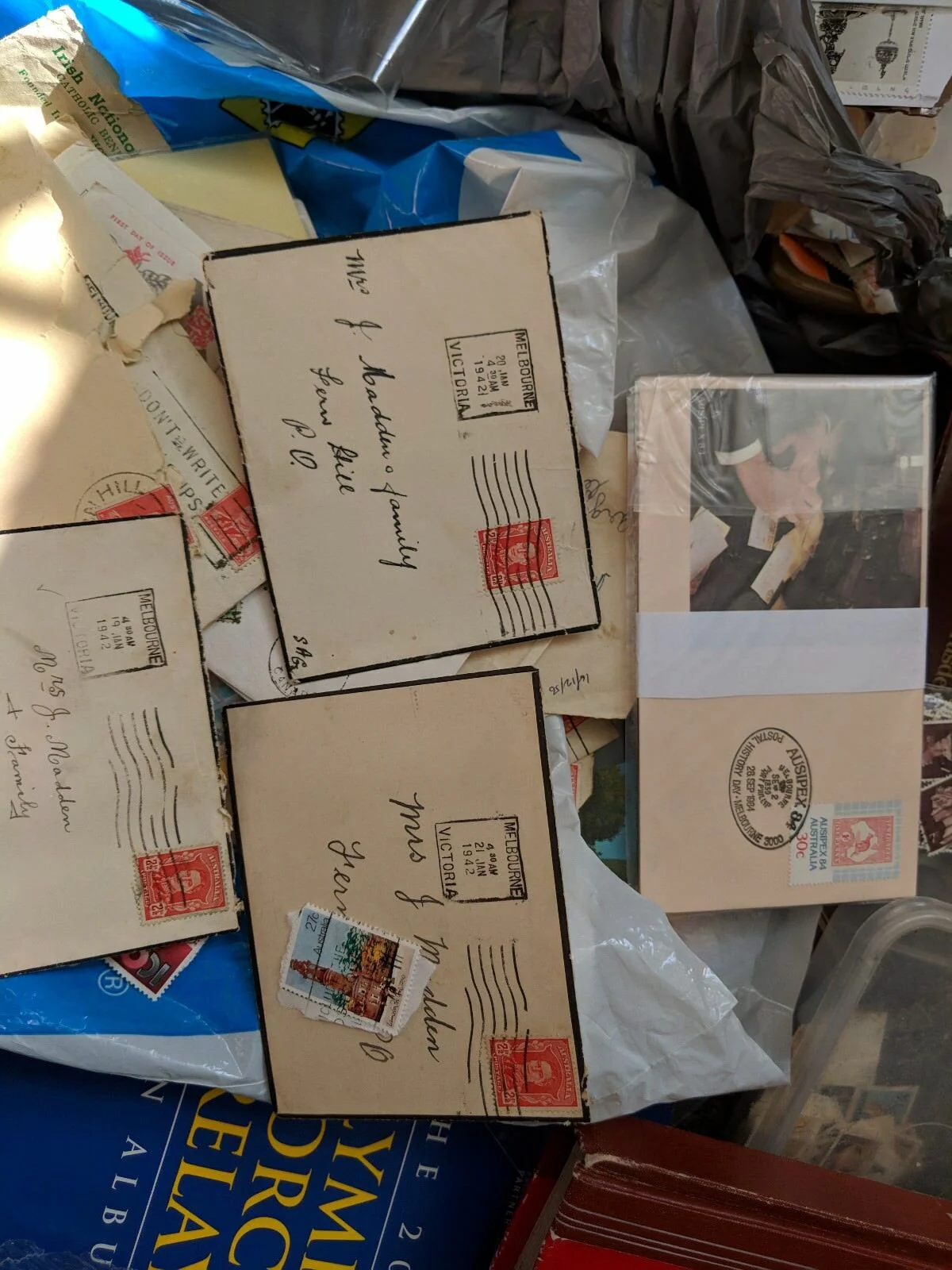 Lucky Dip Large Box of World Stamps. Hours of fun to be had! - Image 3
