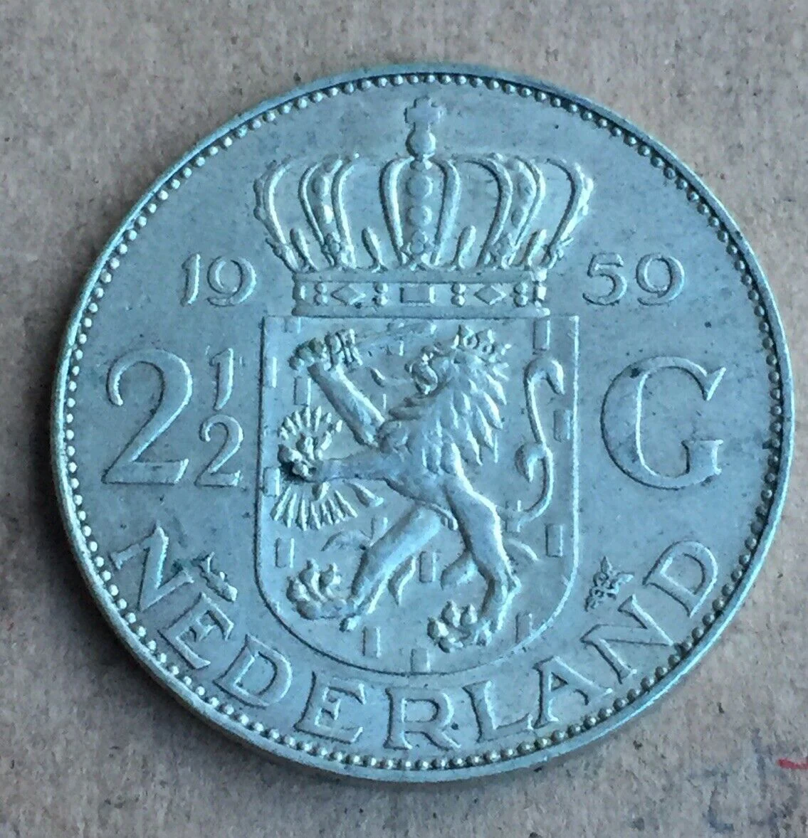 Netherlands 1959 21/2 Guilder Silver Coin Extremely Fine Condition.