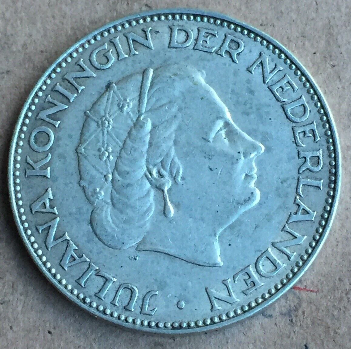 Netherlands 1959 21/2 Guilder Silver Coin Extremely Fine Condition. - Image 2
