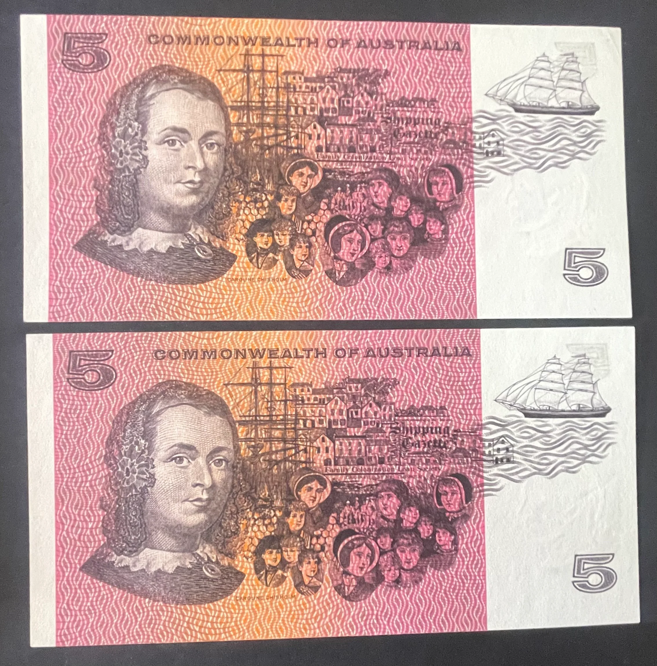 Australia 1967 $5 Coombs/Randall Uncirculated Banknote Consecutive Pair R202 - Image 2