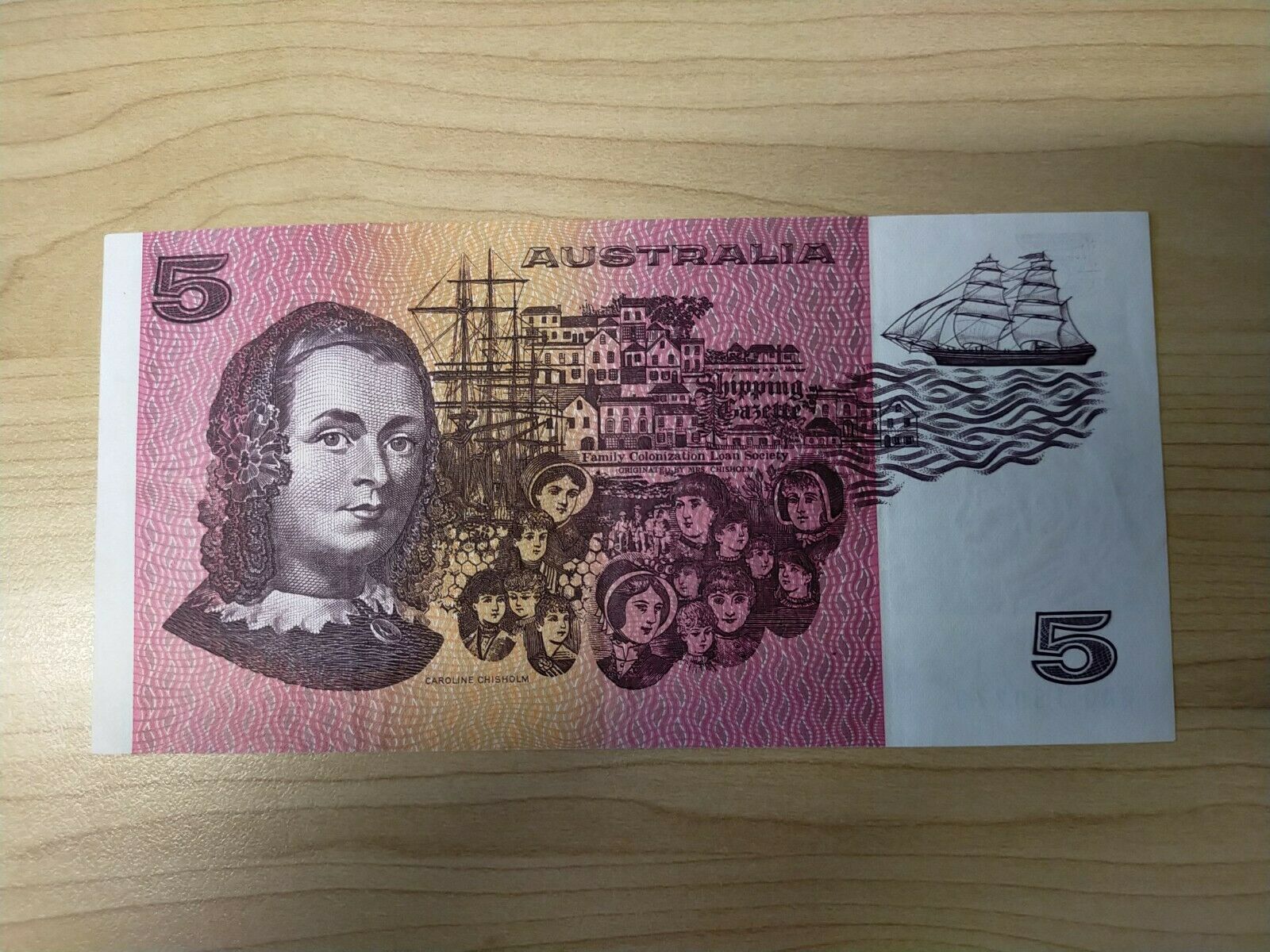 R209b 1985 $5 Johnston Fraser Gothic Serials Banknote Centre Fold Uncirculated - Image 2