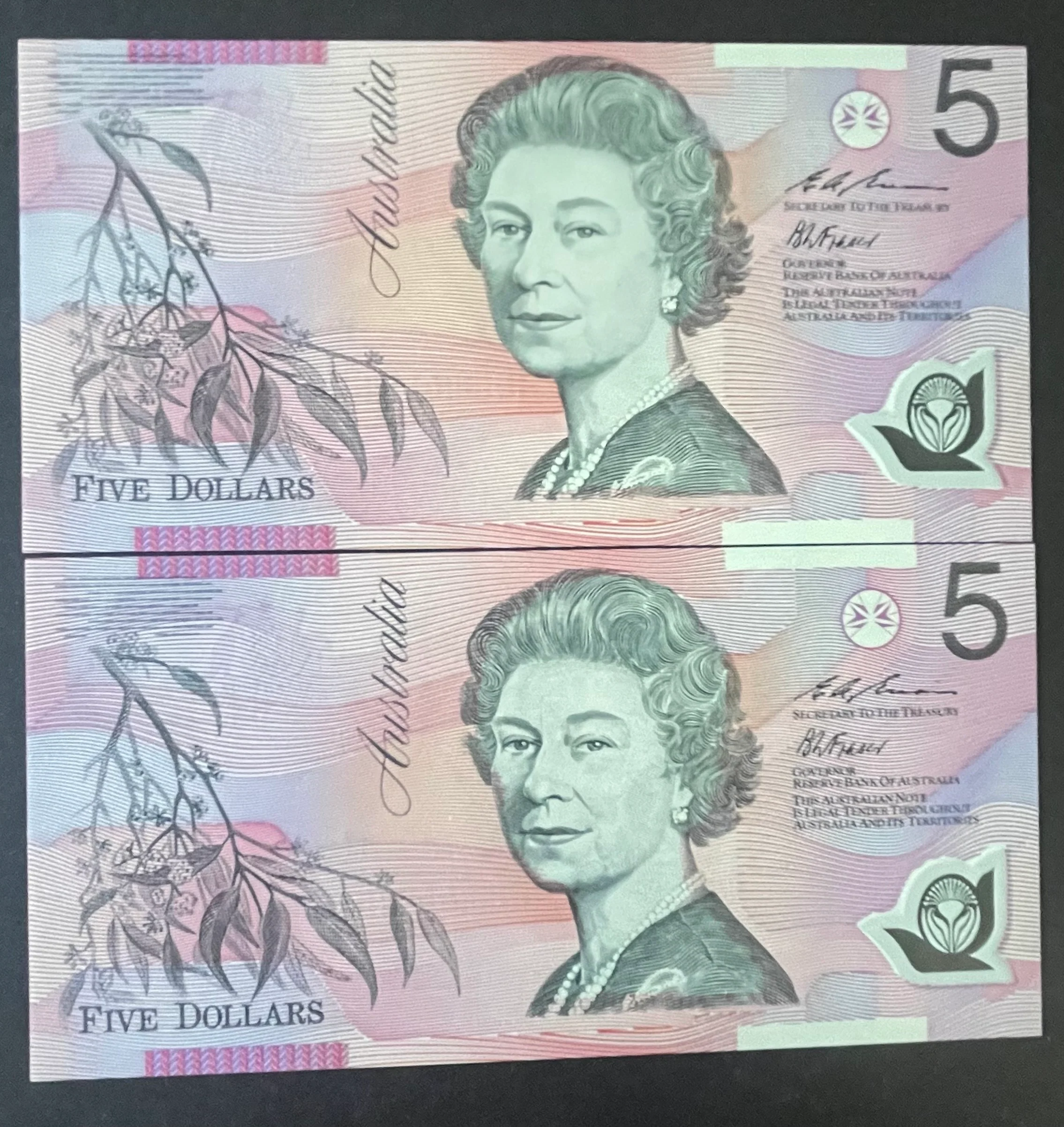 Australia 1995 $5 Evans Fraser Polymer Banknote Uncirculated Pair R217AA - Image 2