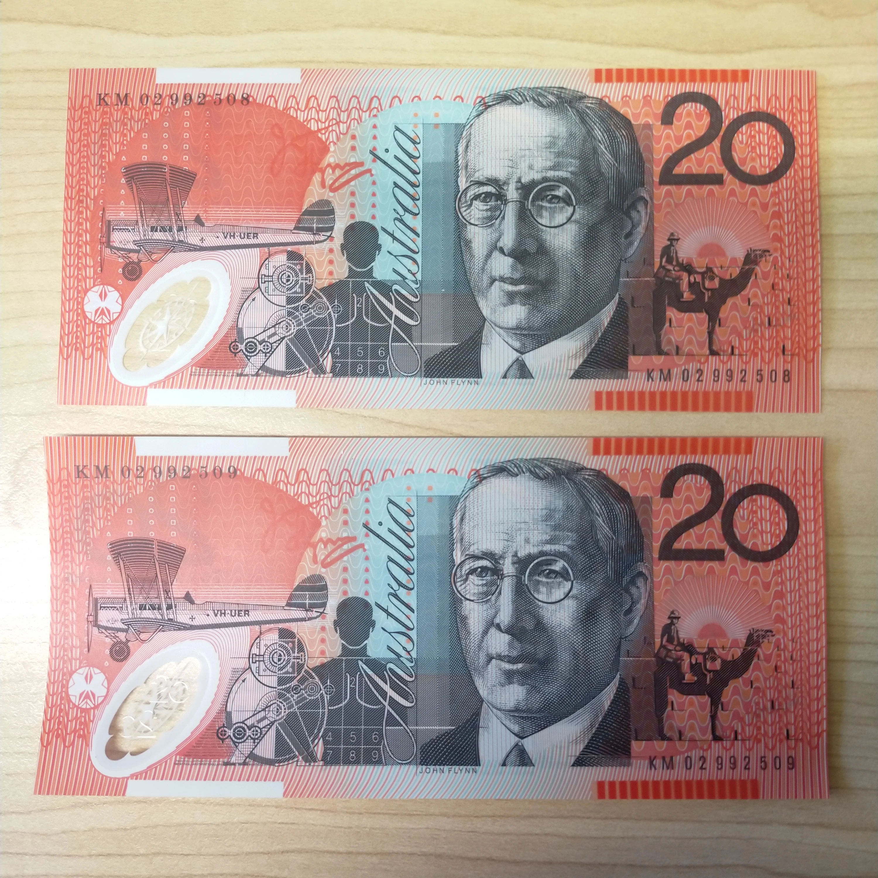 R420aL Australia $20 Last Prefix Macfarlane Henry Pair of Uncirculated Banknotes