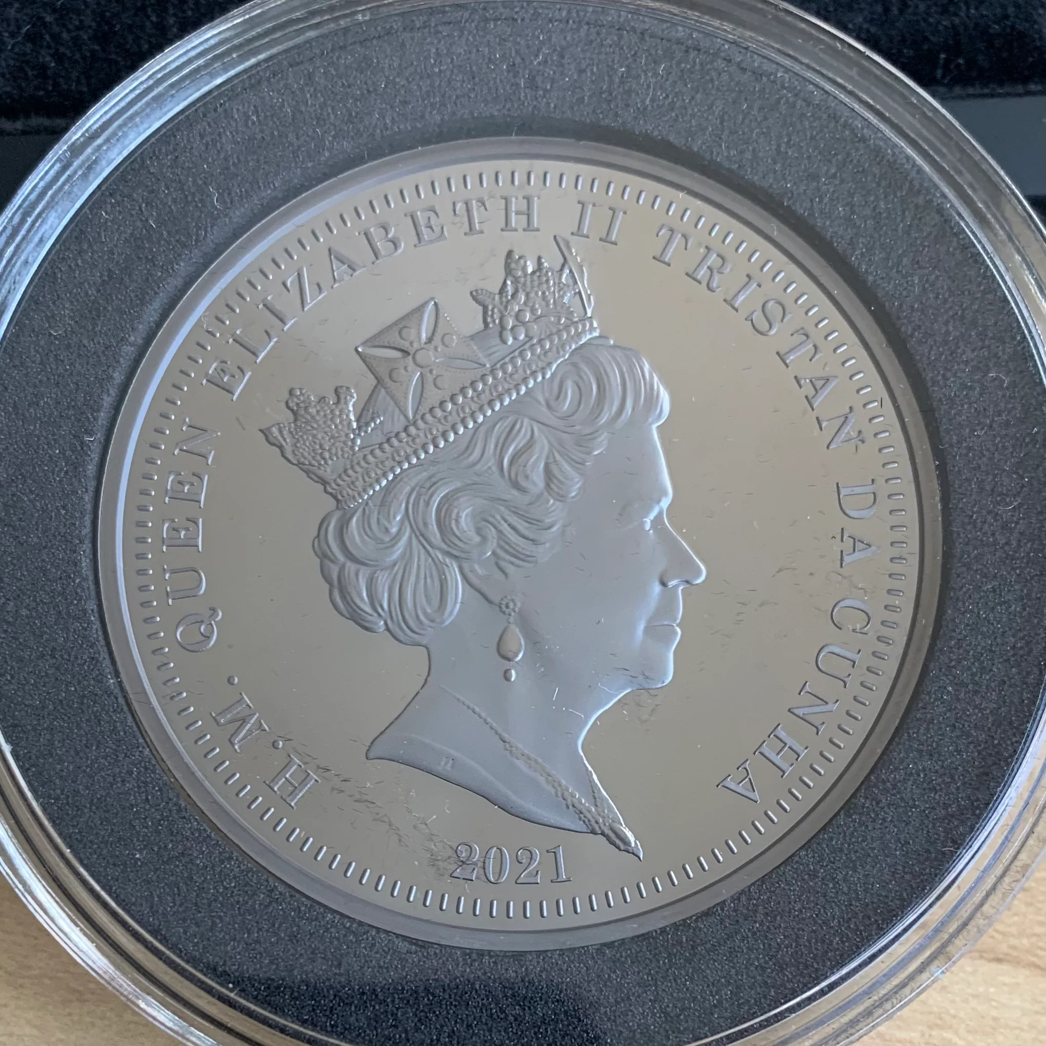 Tristan Da Cunha 2021 Queen Victoria Silver Double Crown - Image 3