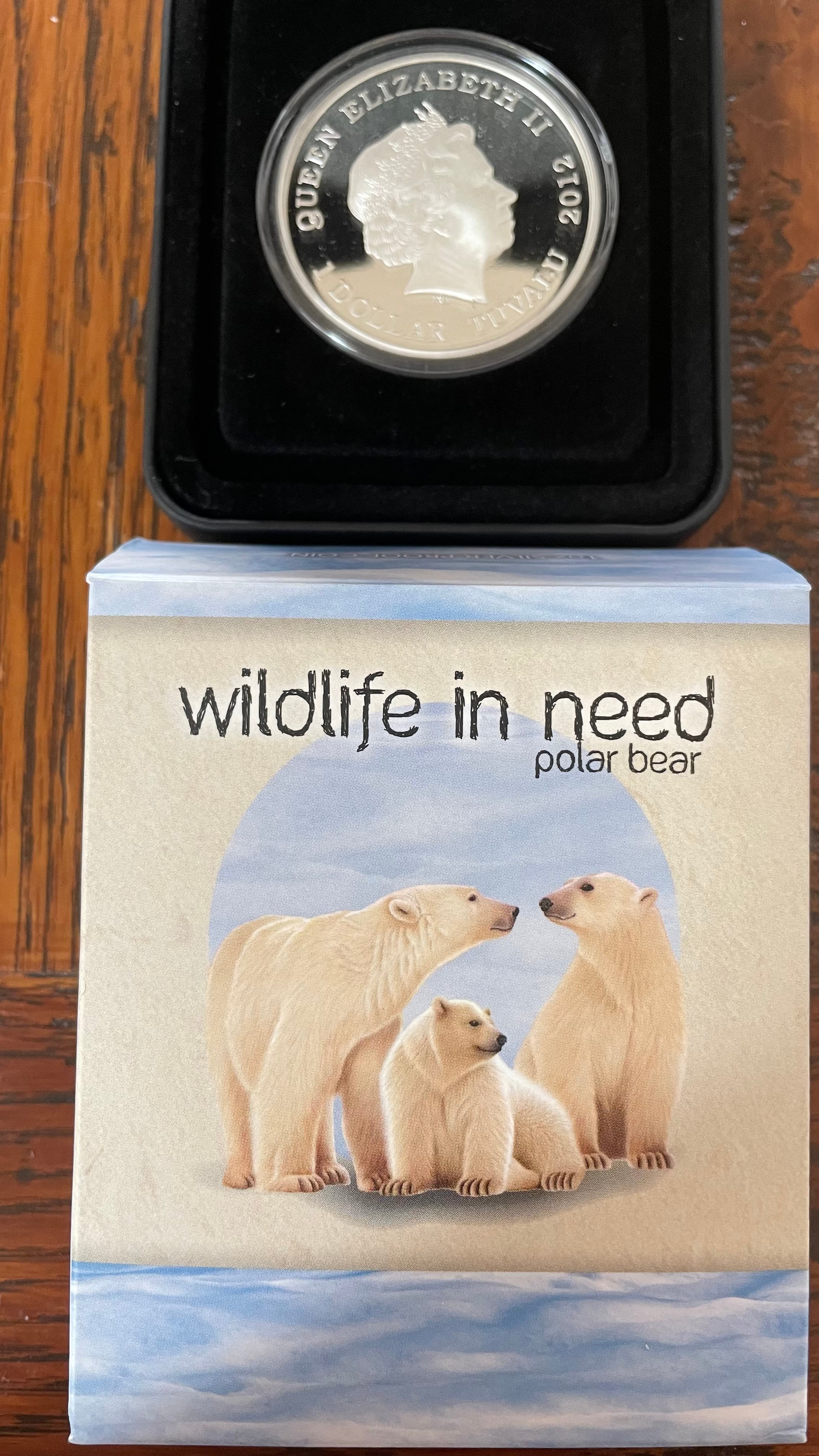 Tuvalu 2012 Perth Mint Coloured $1 Bear Silver 1oz Proof Coin - Image 2